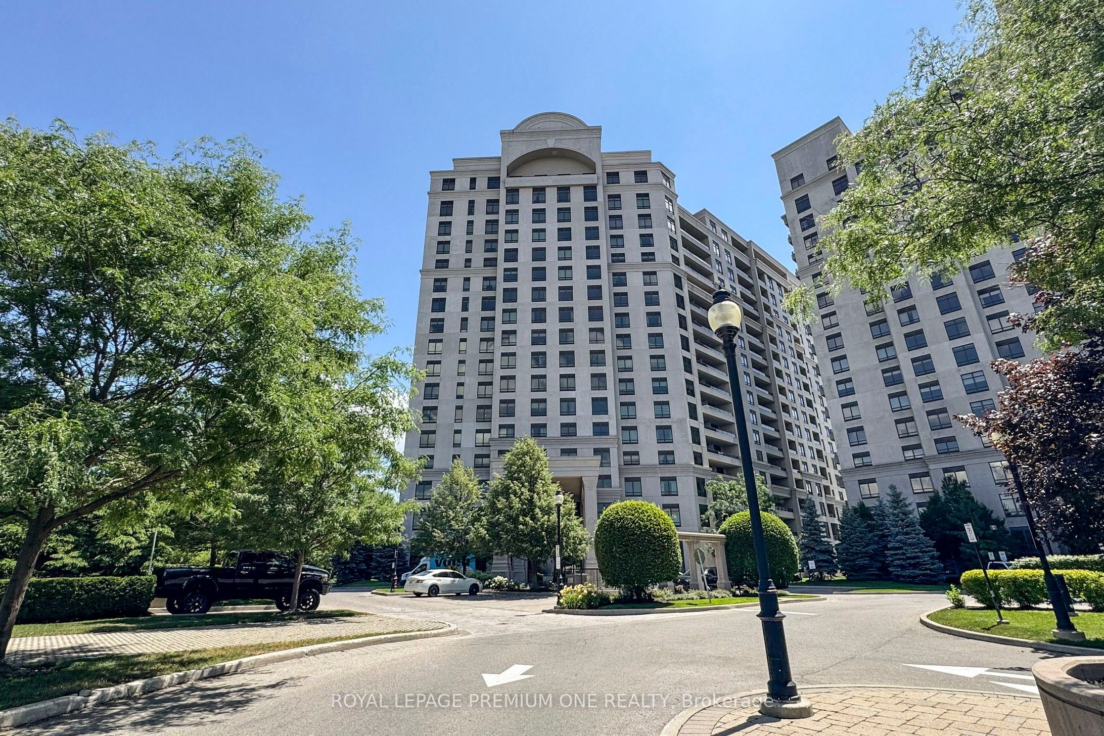 9255 Jane Street 1202 Property Photo 1