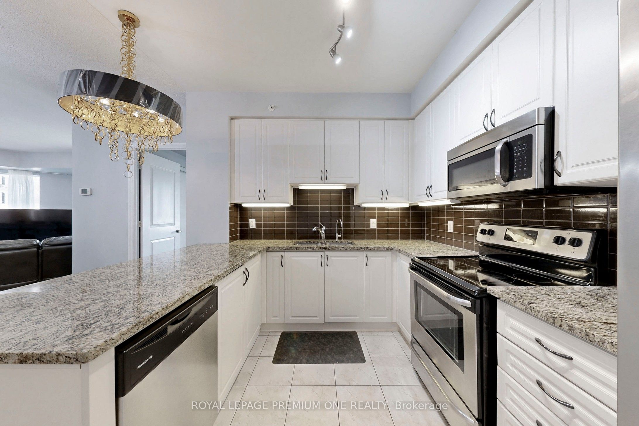 9255 Jane Street 1202 Property Photo 8