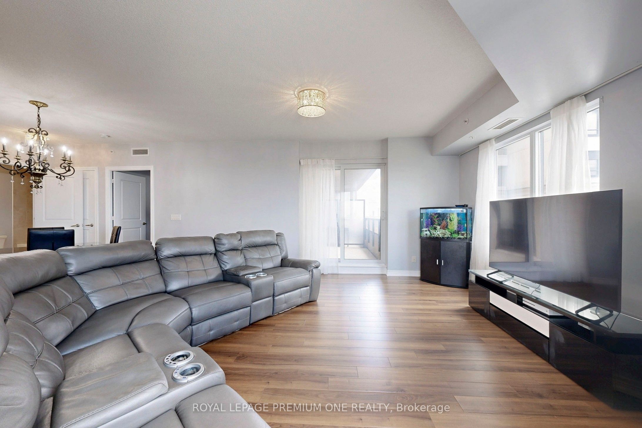 9255 Jane Street 1202 Property Photo 11