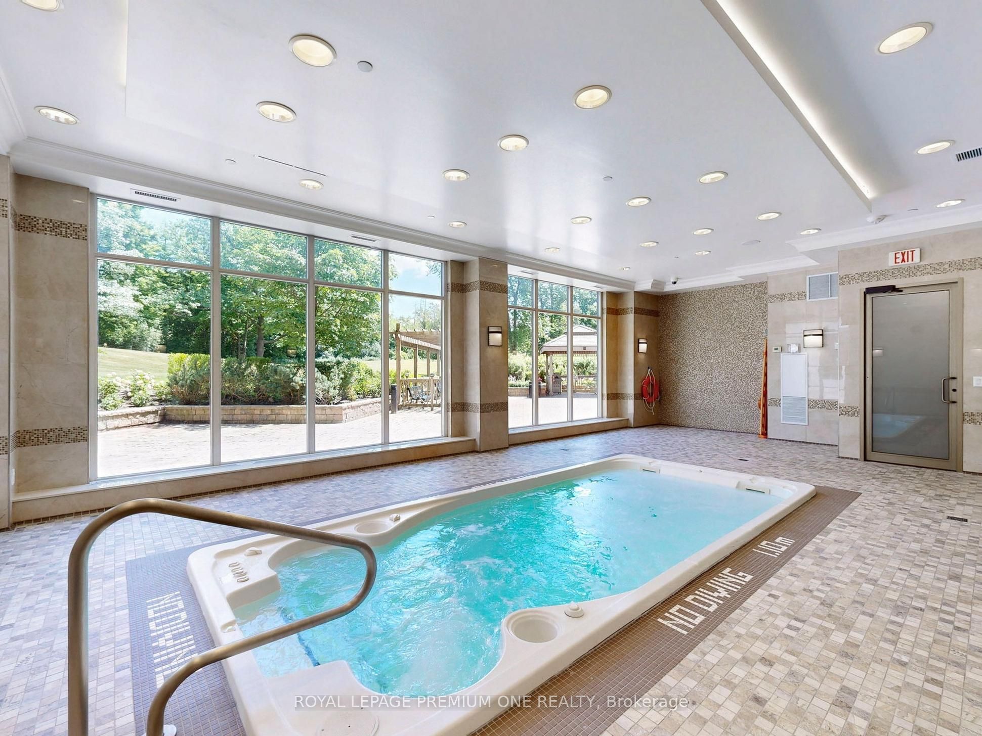 9255 Jane Street 1202 Property Photo 32