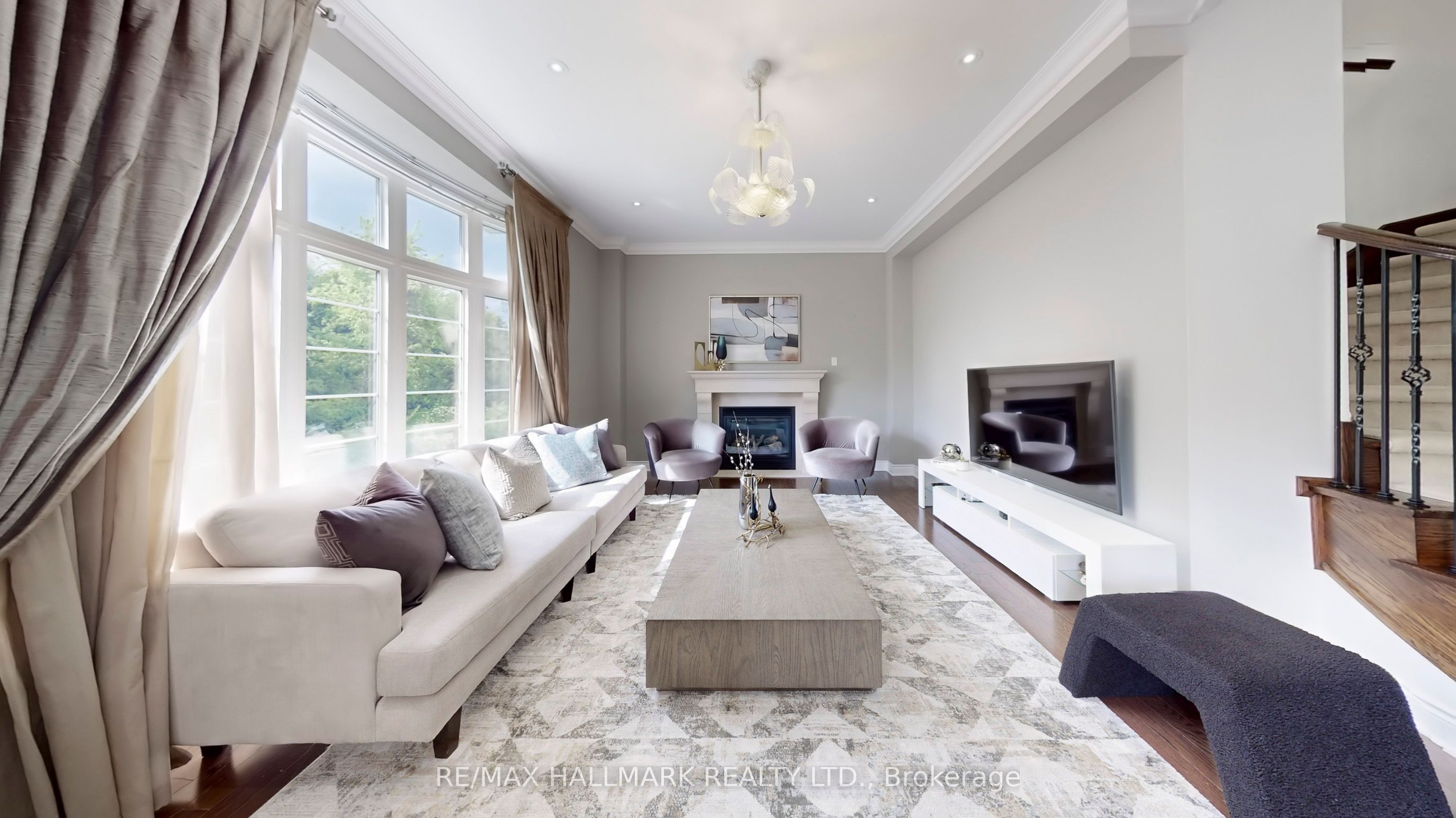 126 Sir Stevens Drive Property Photo 14