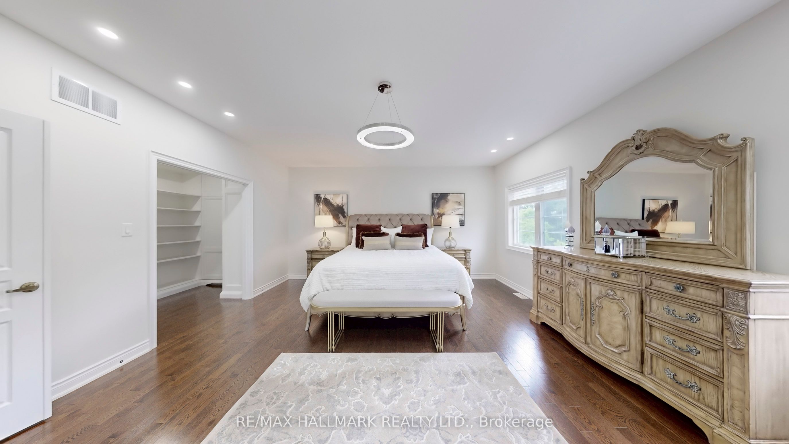 126 Sir Stevens Drive Property Photo 35