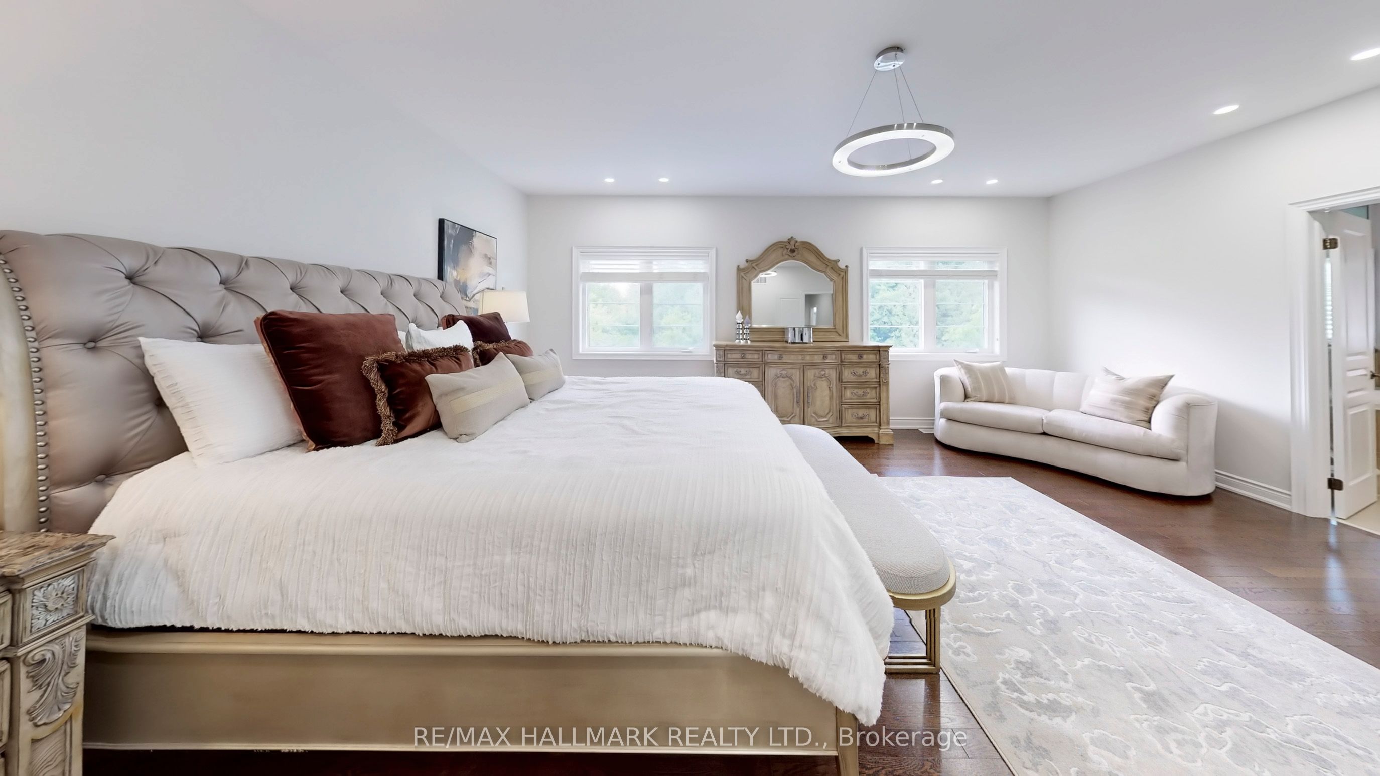 126 Sir Stevens Drive Property Photo 37