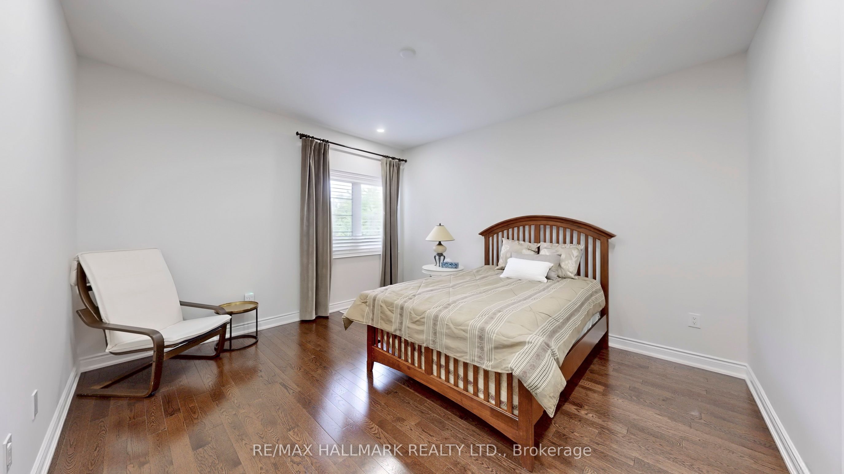 126 Sir Stevens Drive Property Photo 41