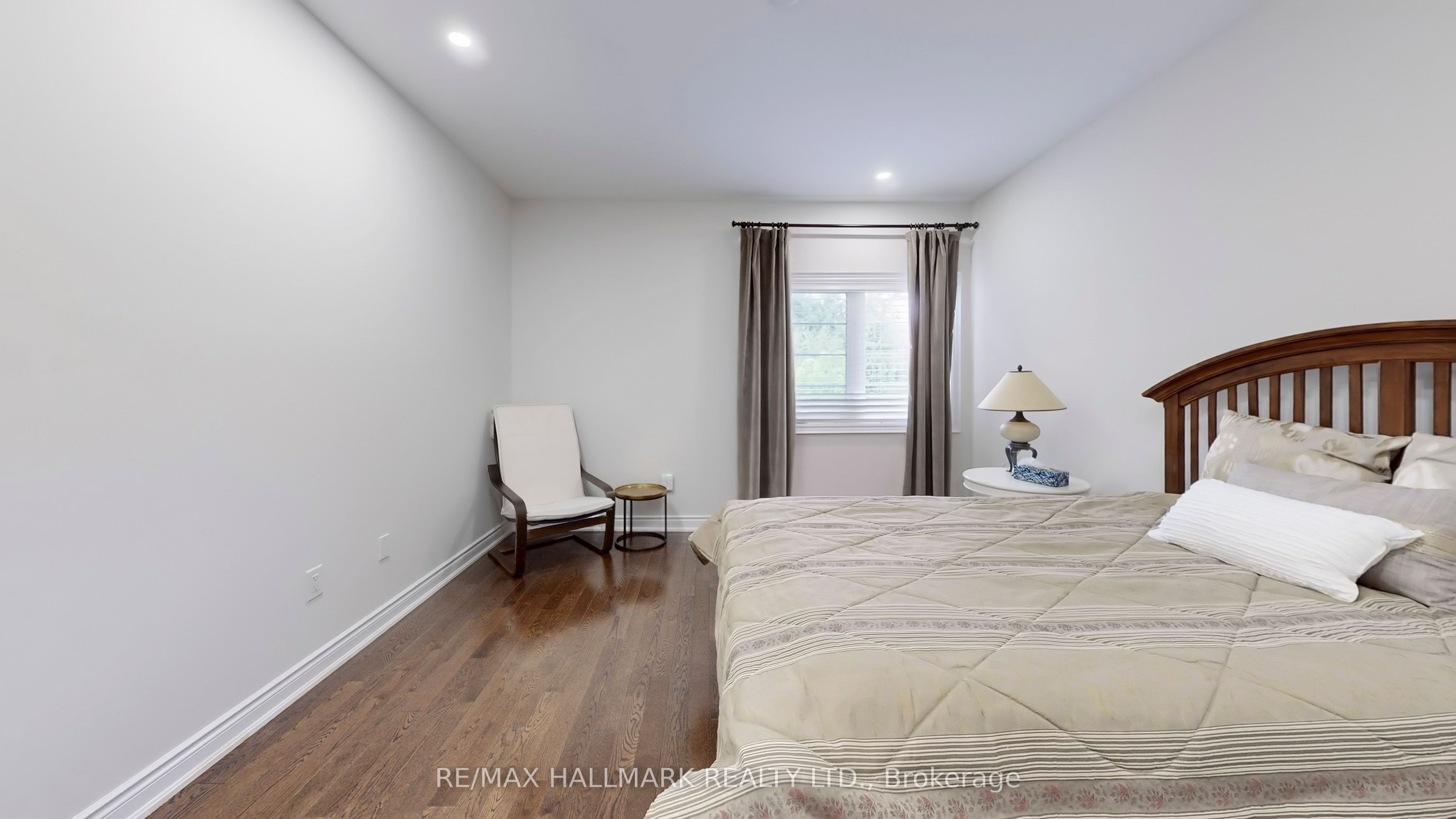 126 Sir Stevens Drive Property Photo 43