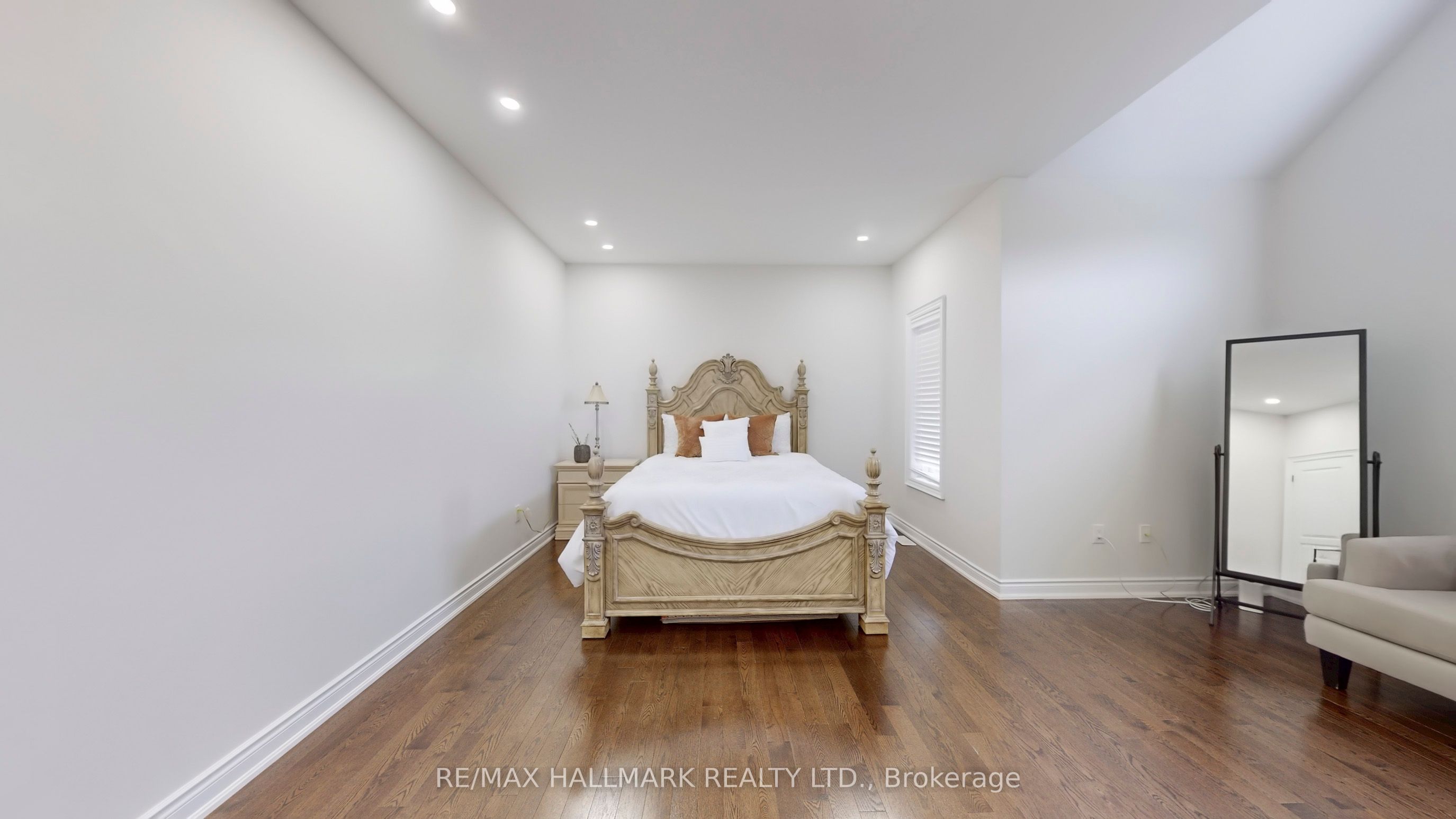 126 Sir Stevens Drive Property Photo 45