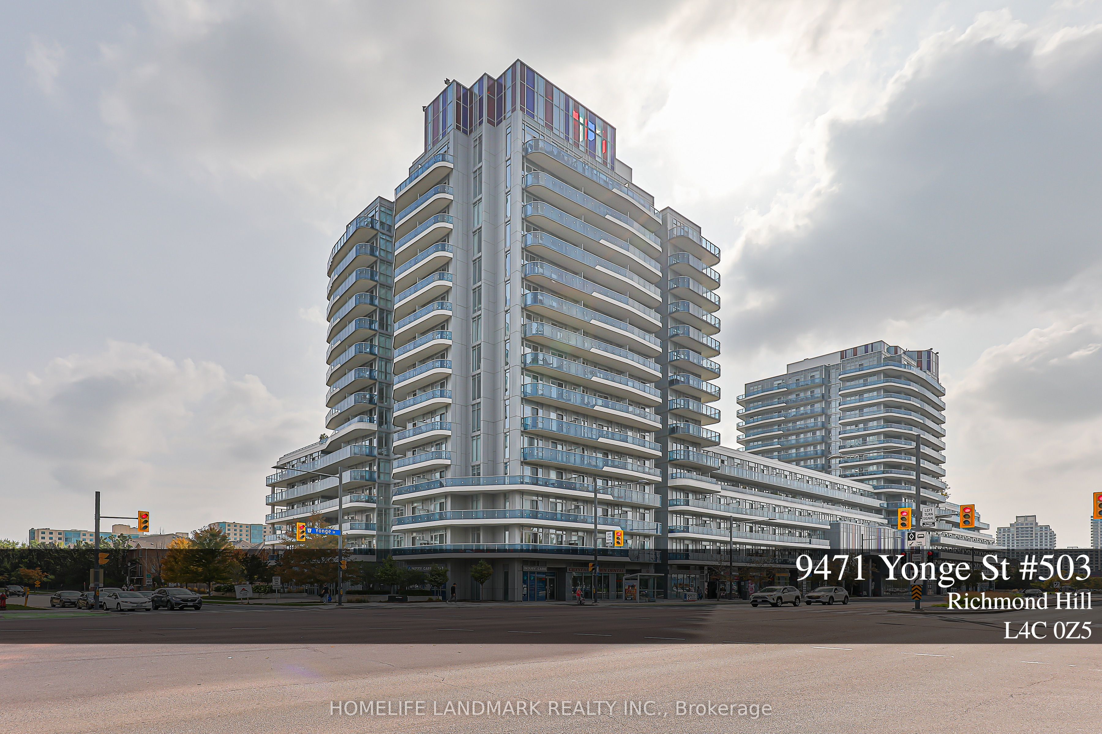 9471 Yonge St Property Photo 1