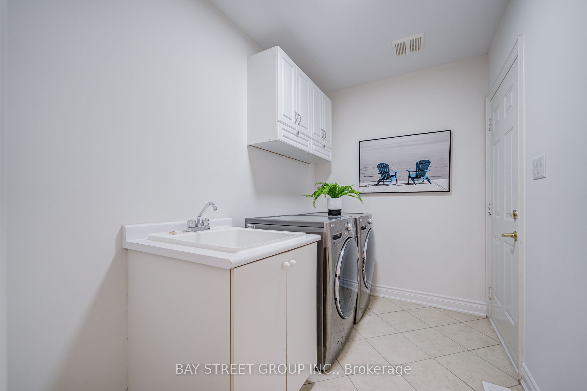 15 Sisley Crescent Property Photo 24