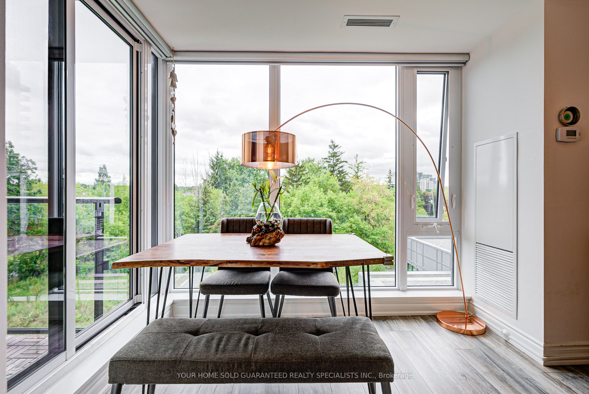 9618 Yonge Street 318 Property Photo 1