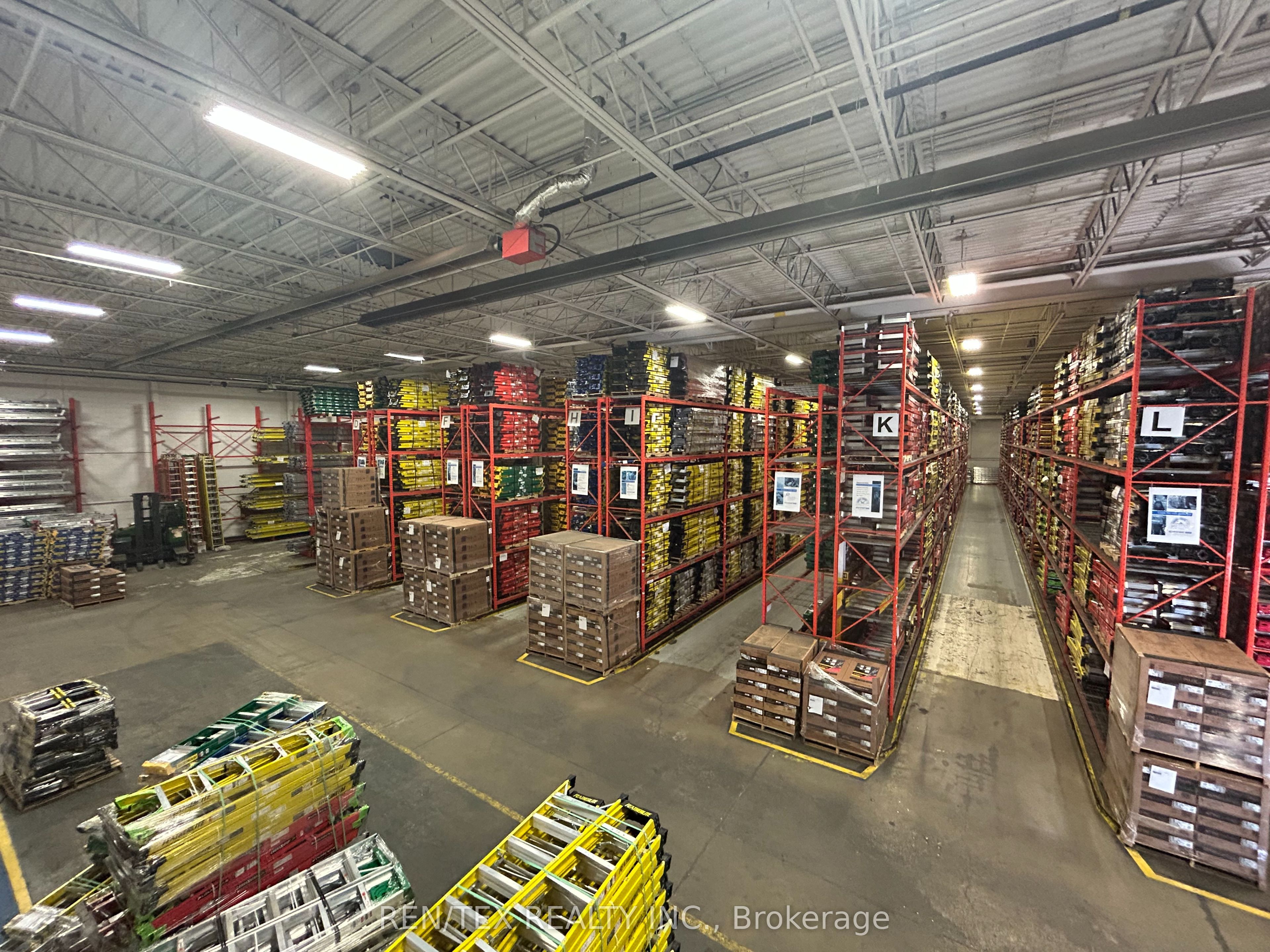 402 Mulock Dr Property Photo 6