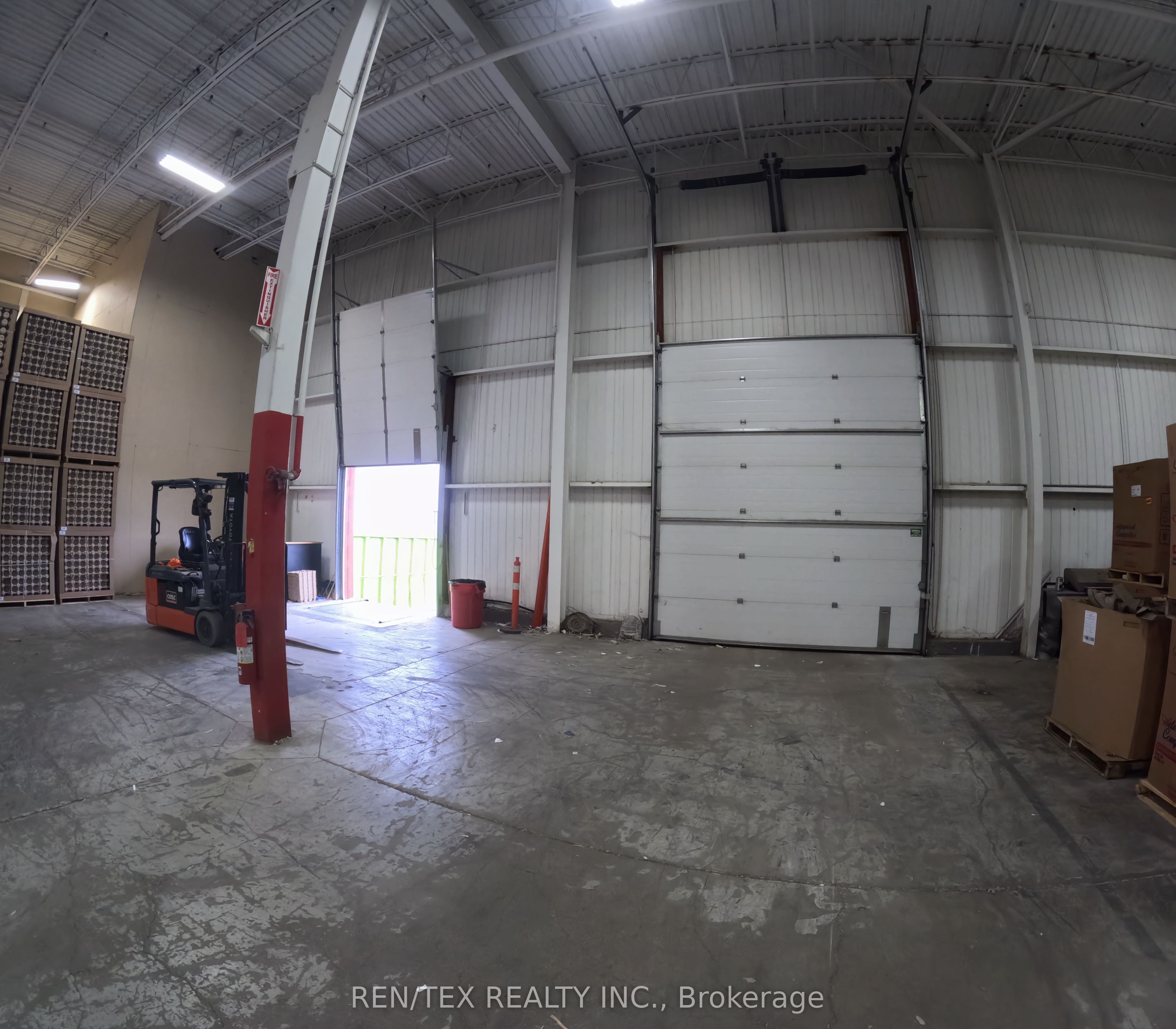 402 Mulock Dr Property Photo 14