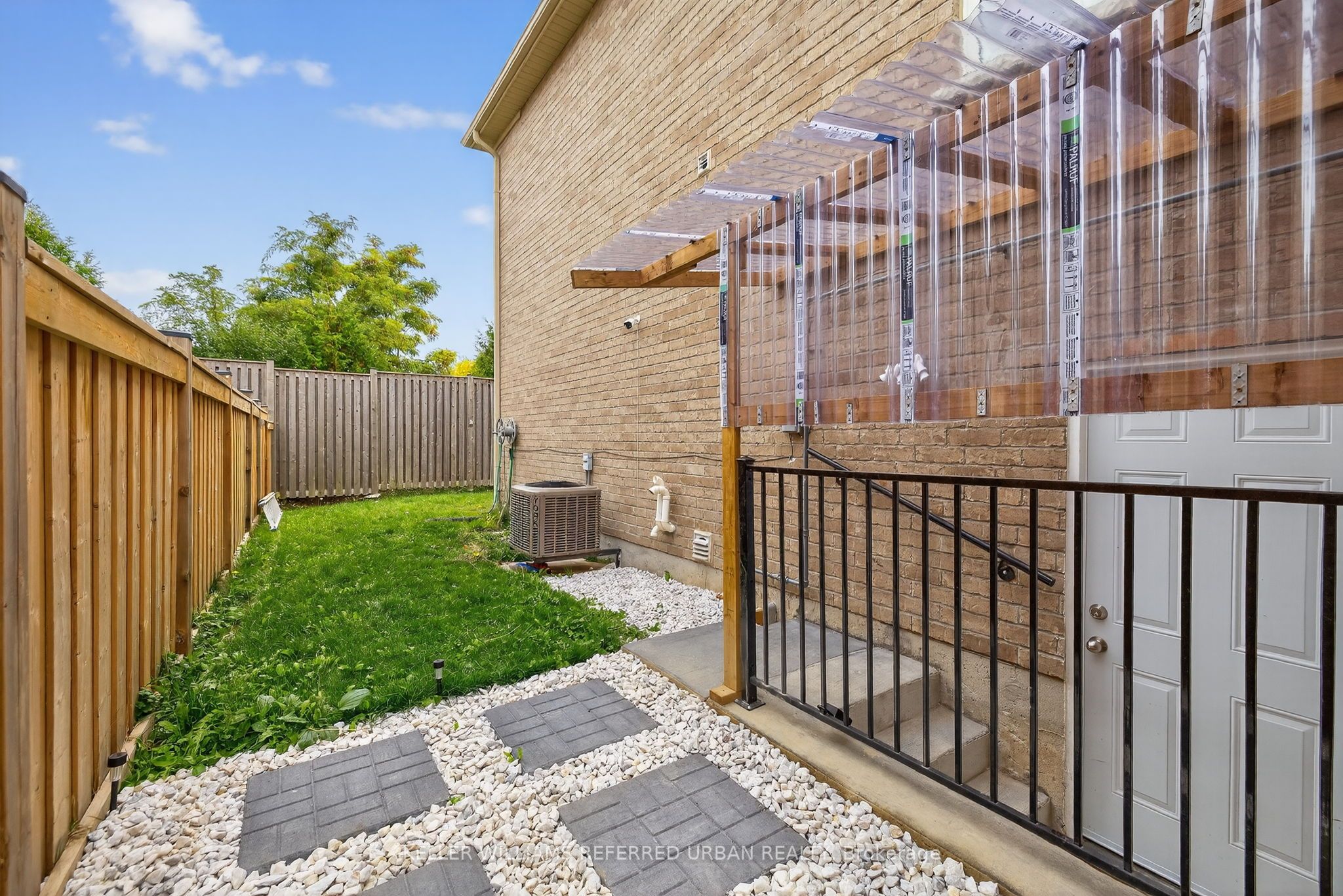 47 Bramsey Street Basement Property Photo 4