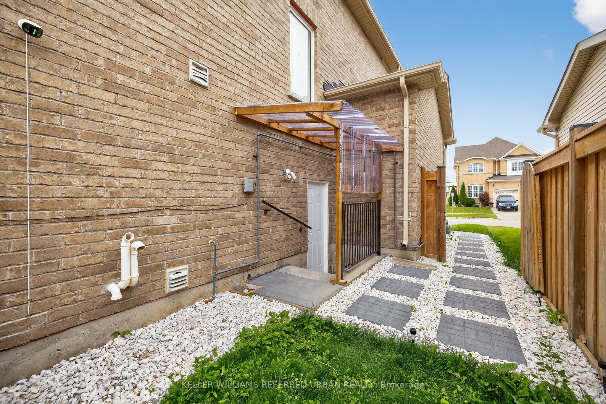 47 Bramsey Street Basement Property Photo 5