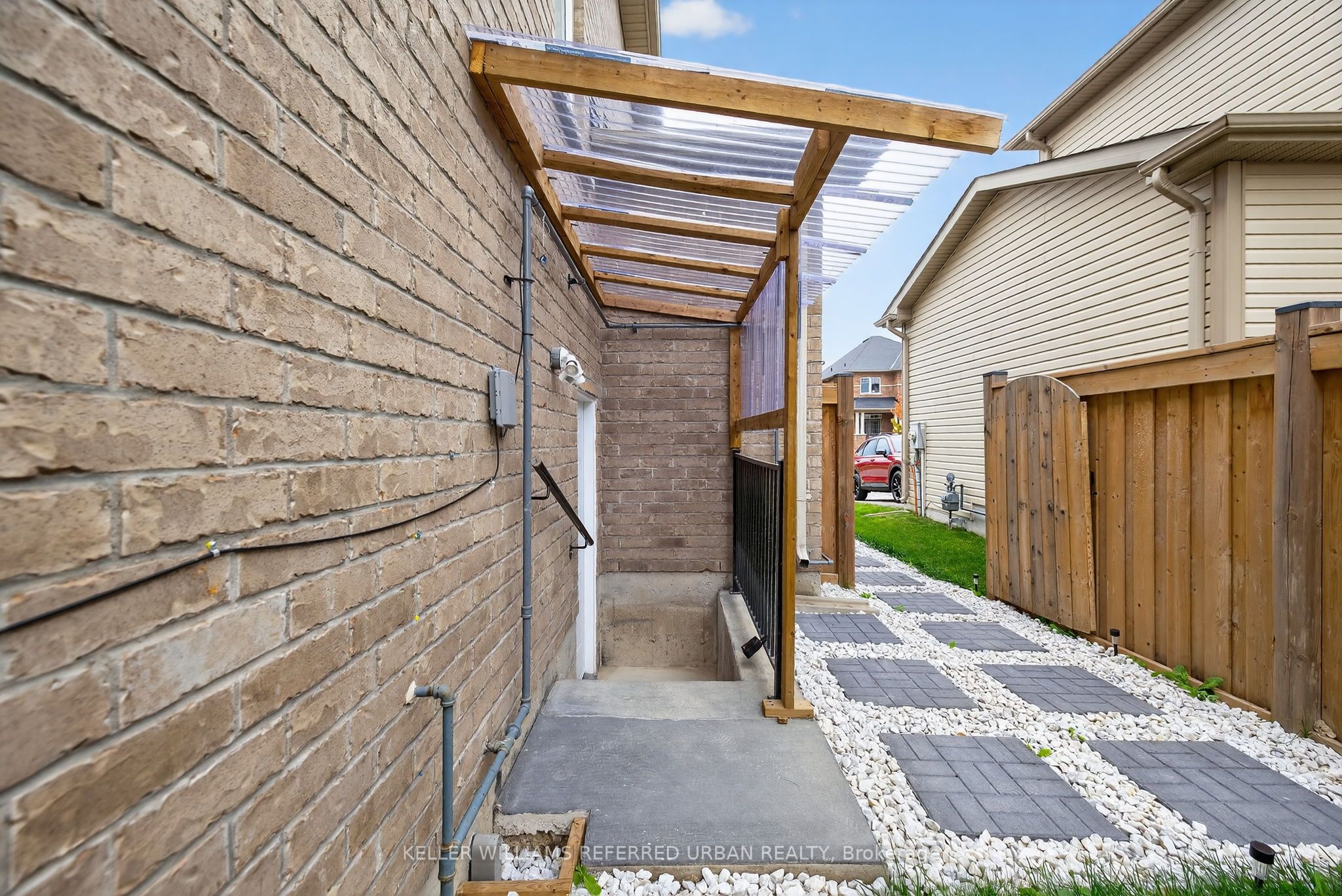 47 Bramsey Street Basement Property Photo 6