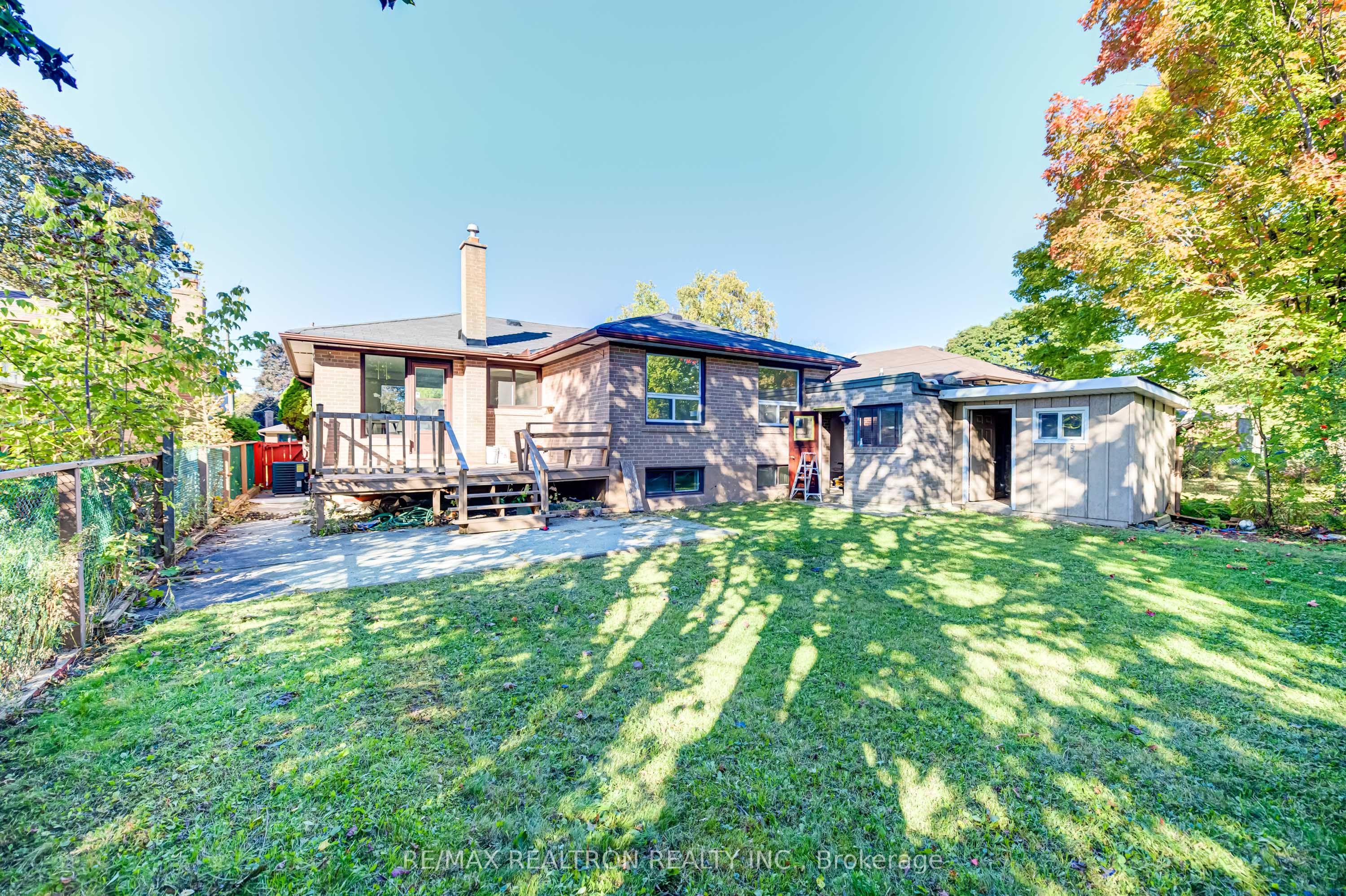 31 Sussex Avenue Property Photo 28