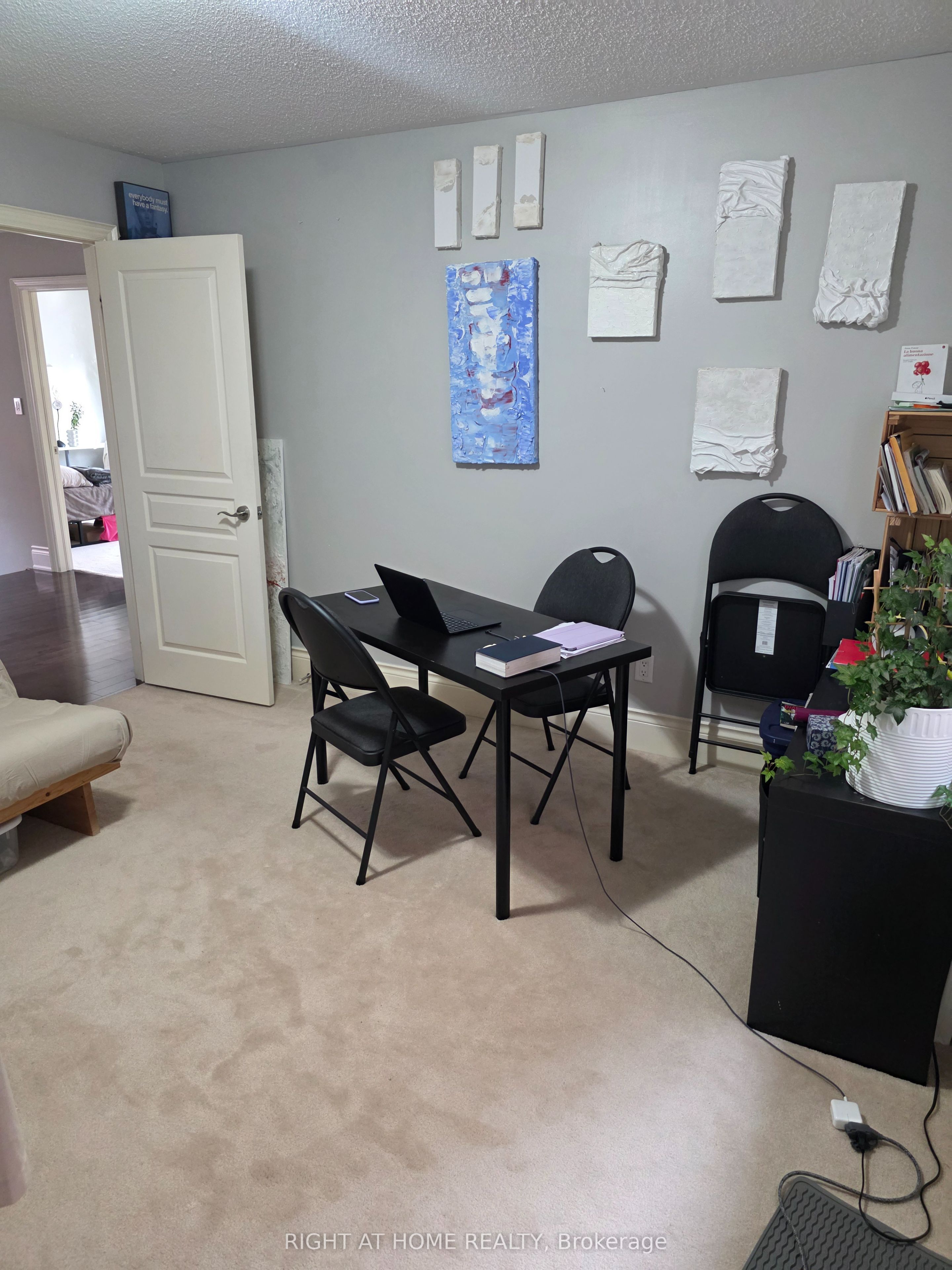 56 Stark Crescent Property Photo 15