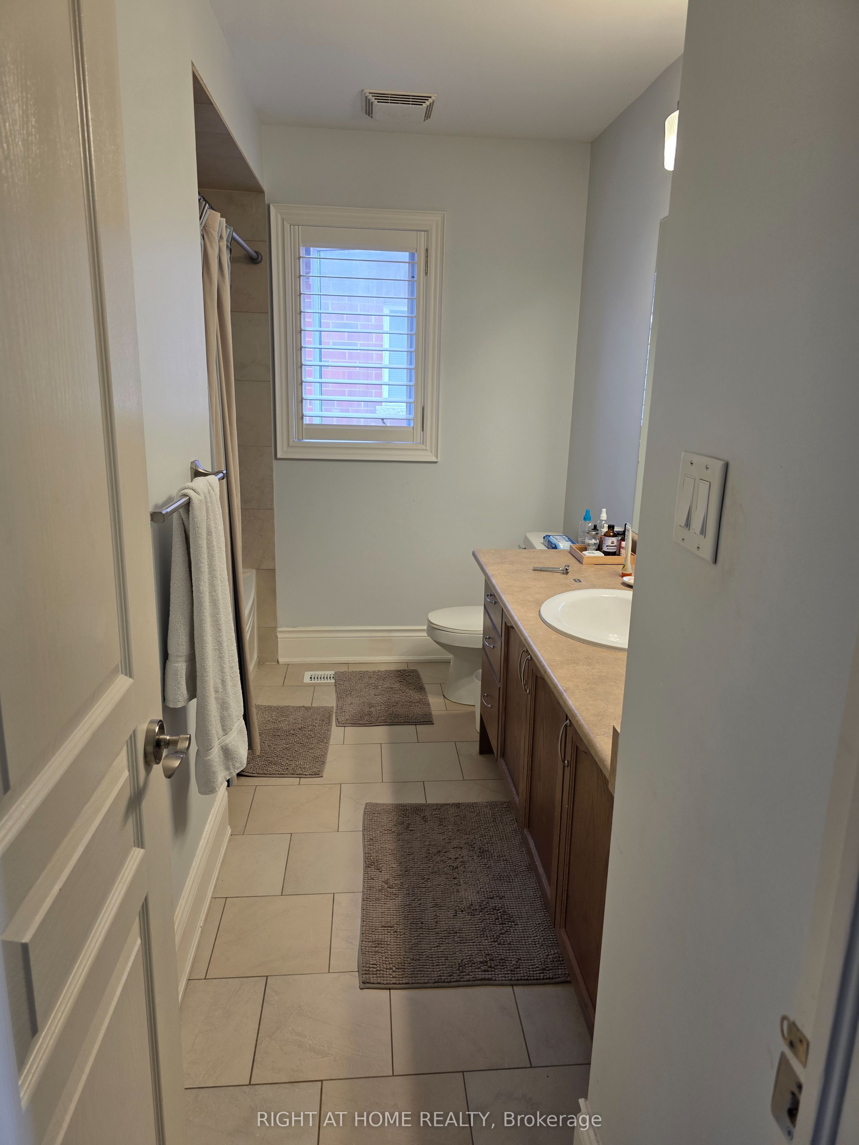 56 Stark Crescent Property Photo 17