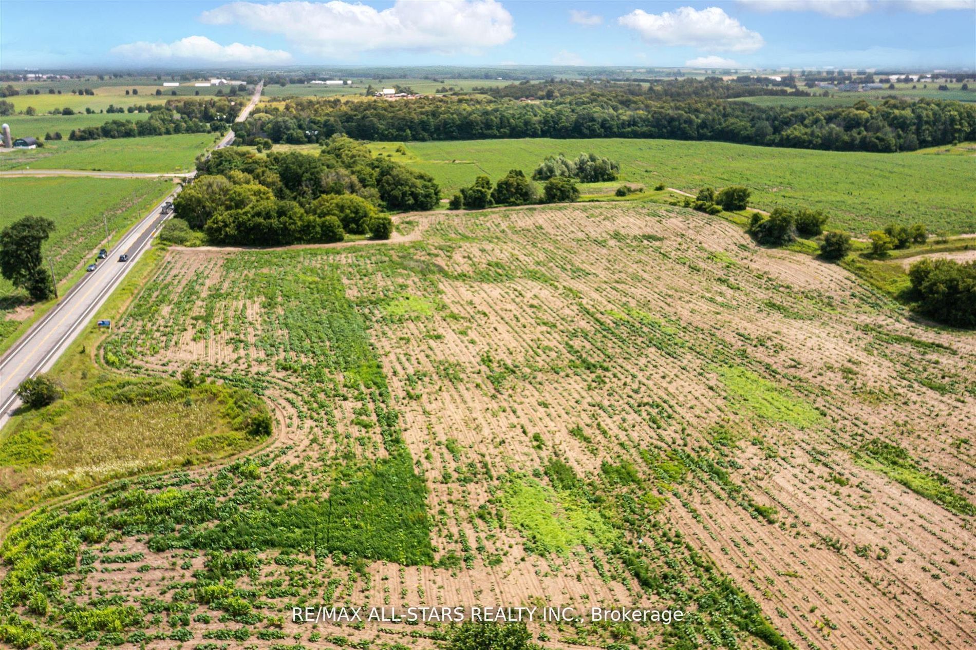 5669 Davis Drive Property Photo 3