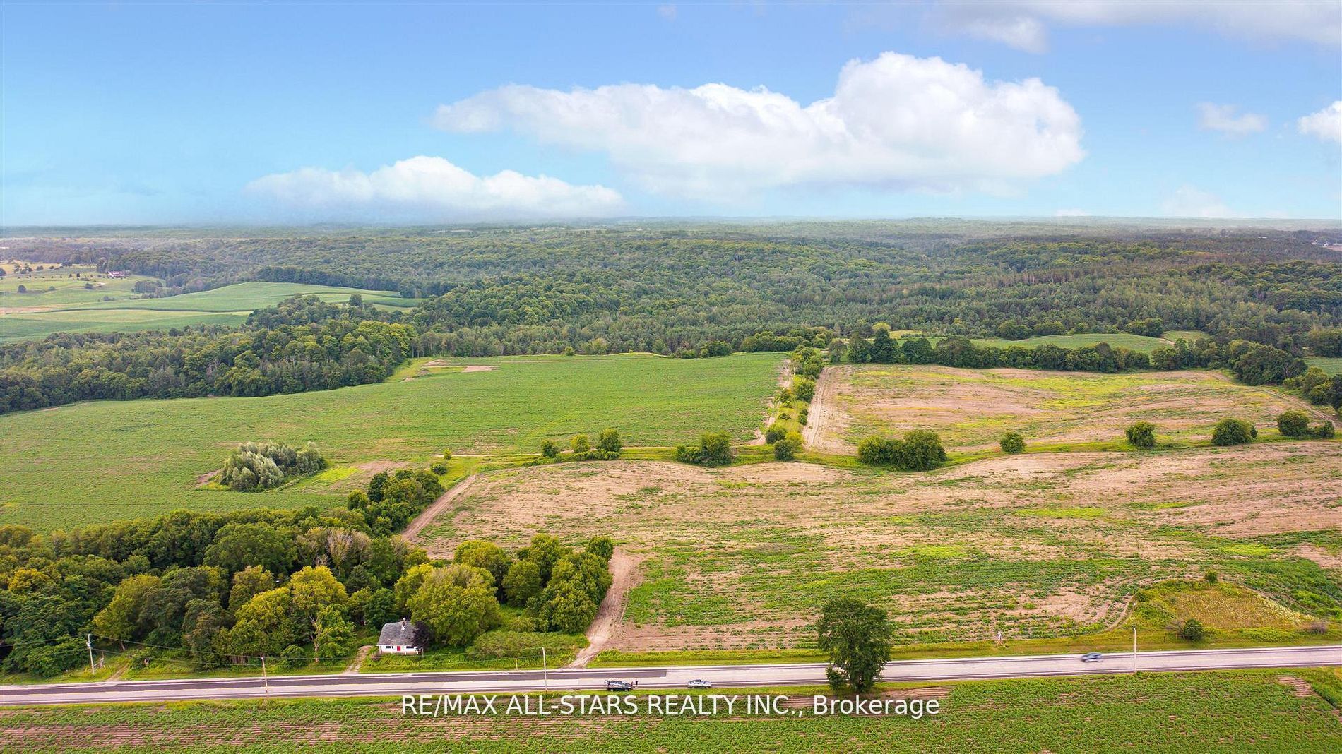 5669 Davis Drive Property Photo 6