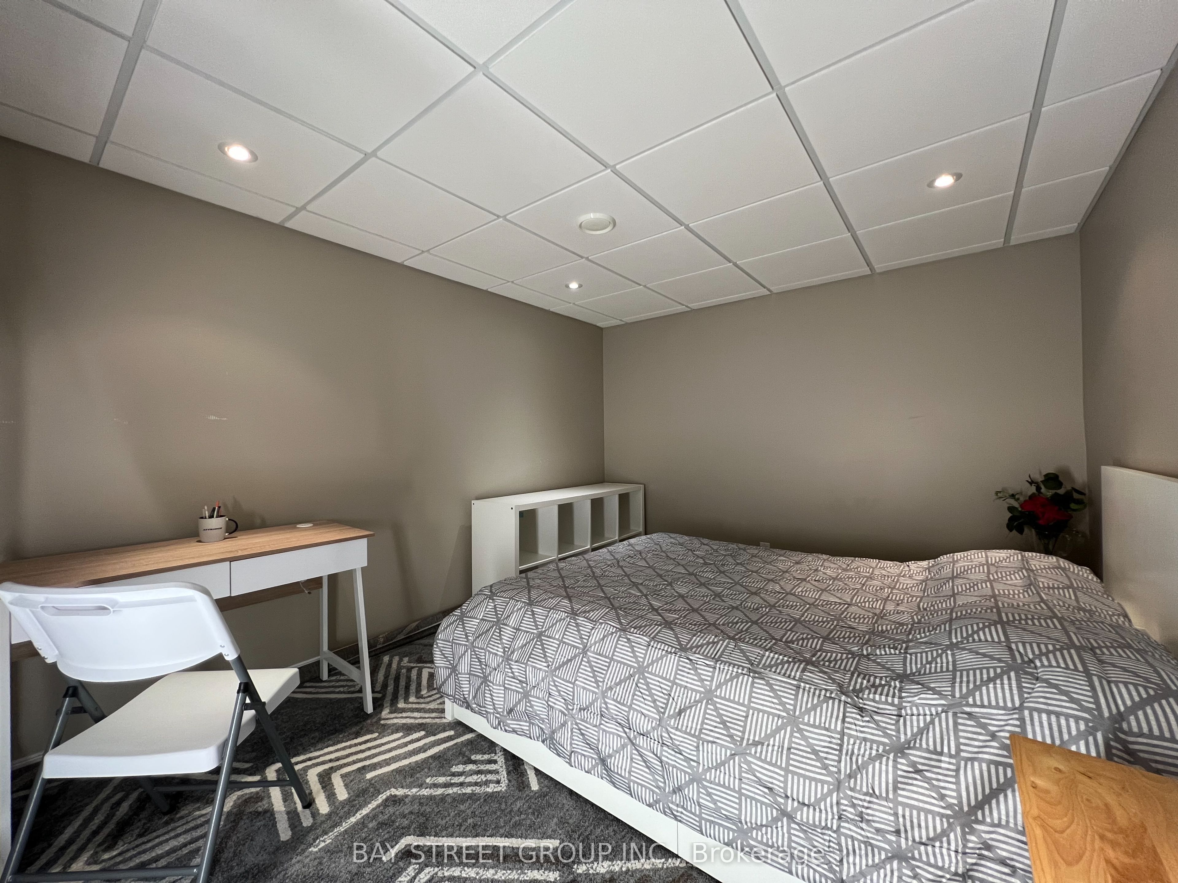 52 Loring Cres N/a Bsmt Property Photo 5