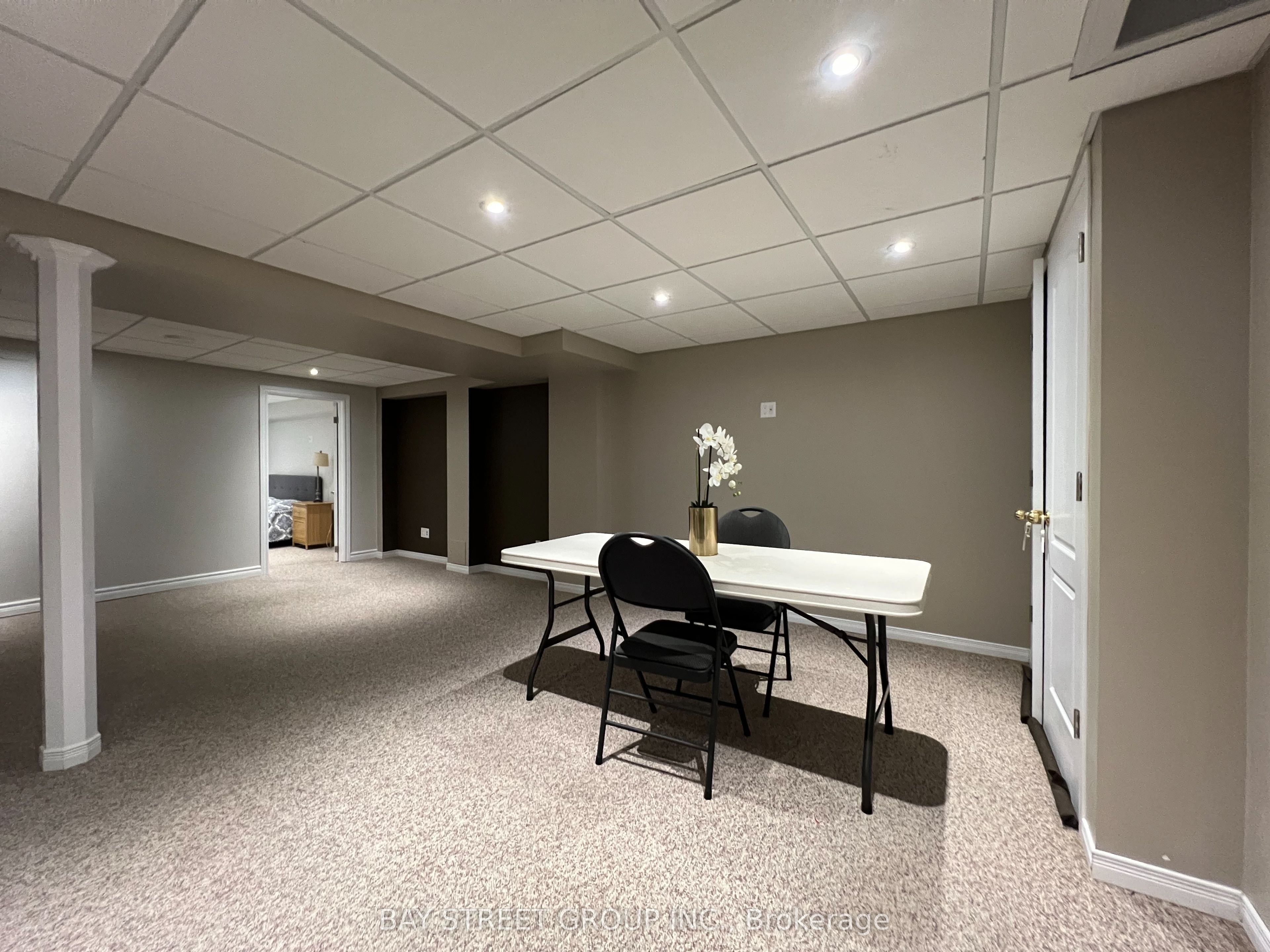 52 Loring Cres N/a Bsmt Property Photo 10