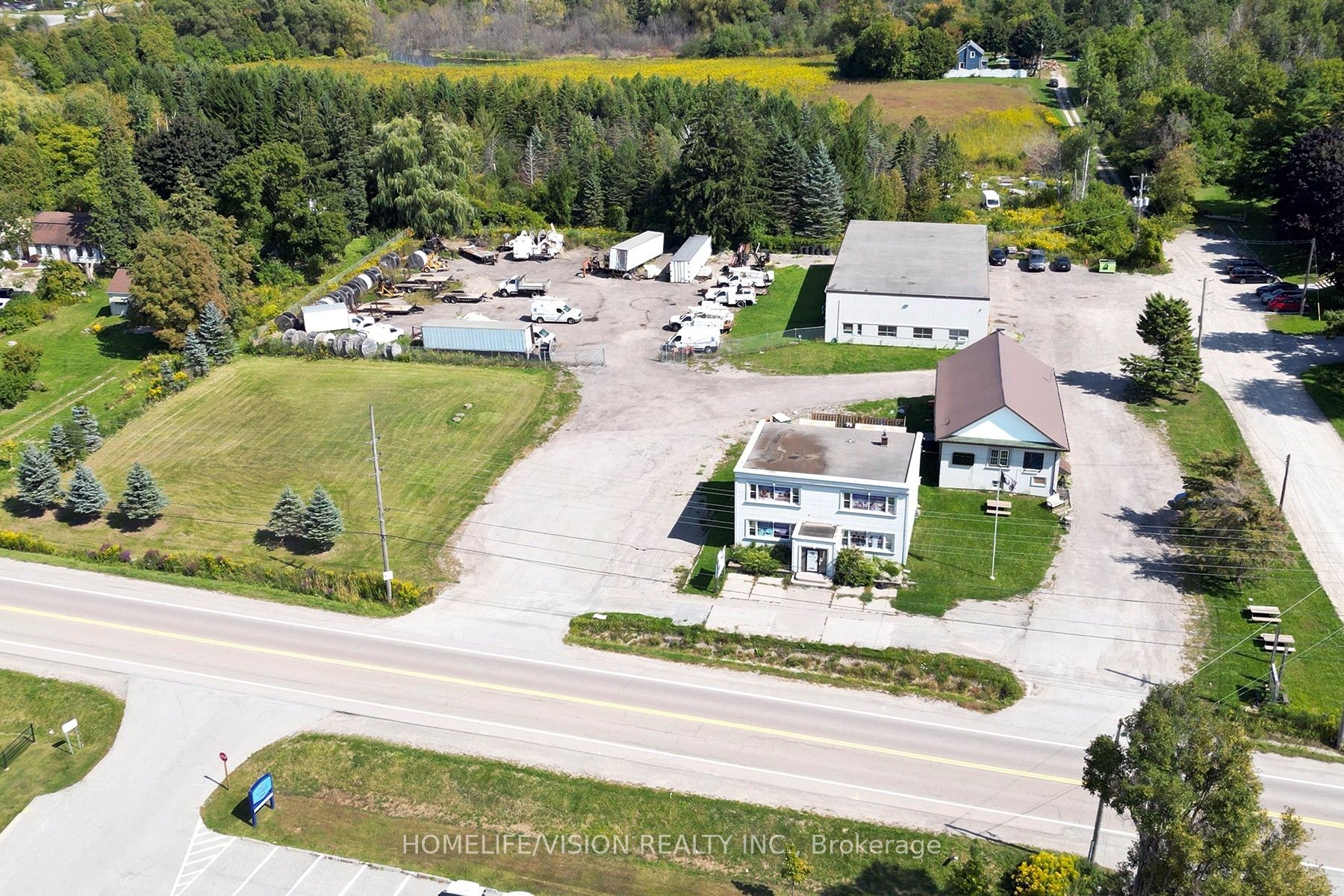 14685 Woodbine Avenue Property Photo 3