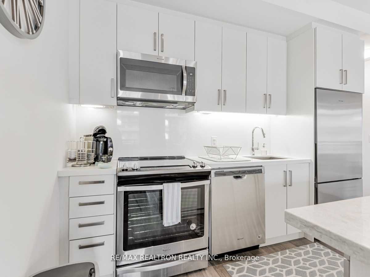 301 Sea Ray Avenue C206 Property Photo 6