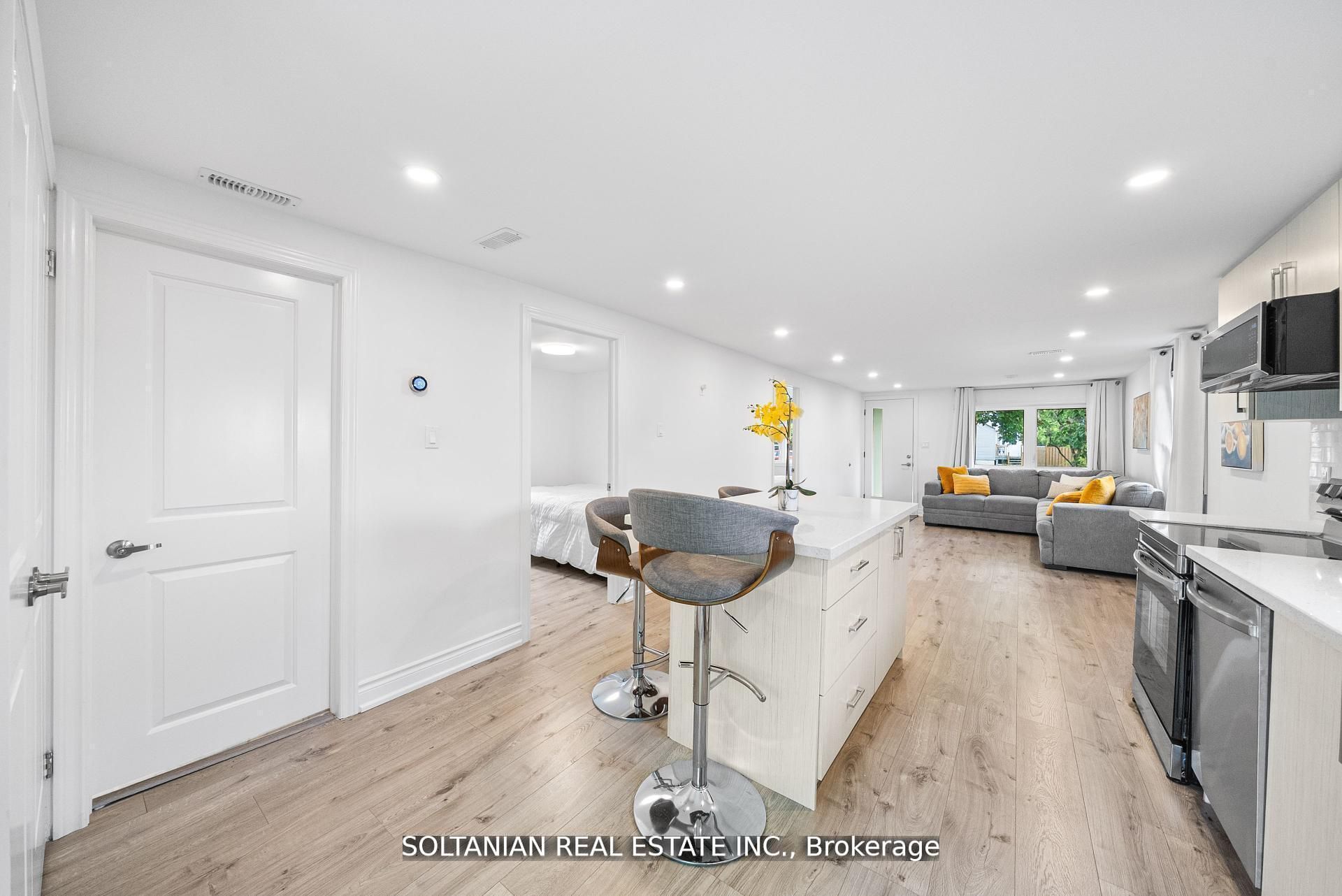 335 Miami Drive Property Photo 12