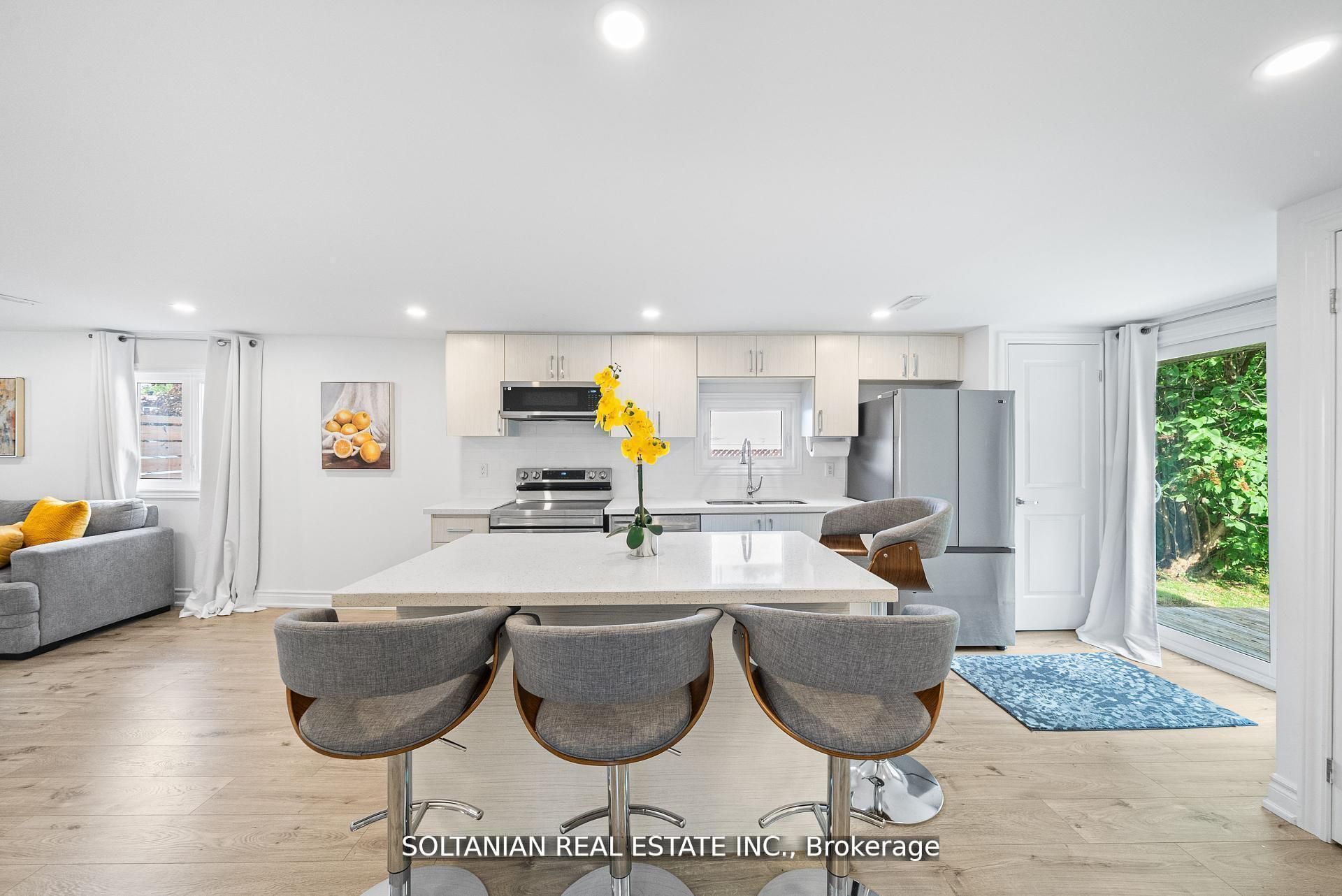 335 Miami Drive Property Photo 13