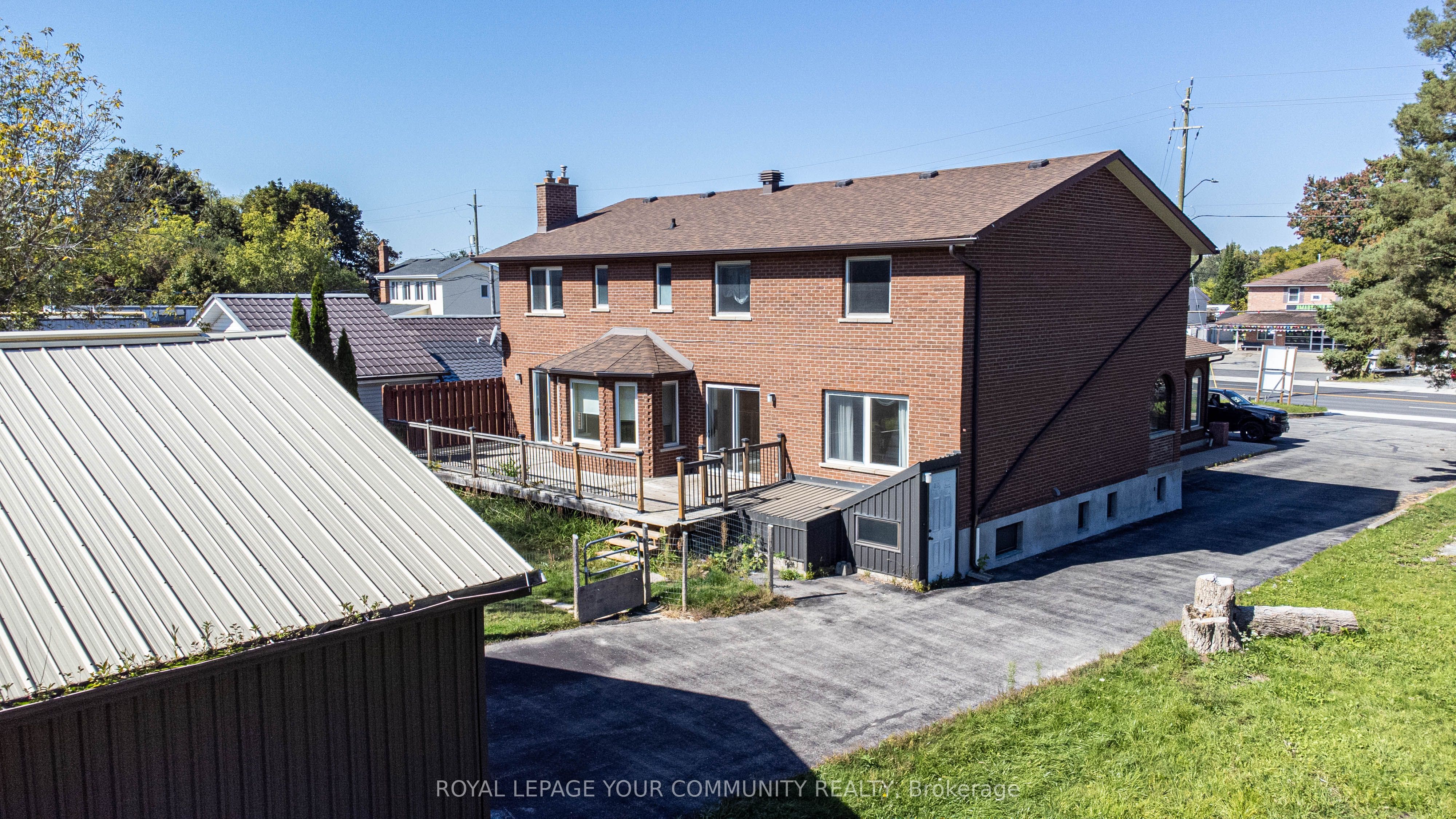 181 King Road Property Photo 5