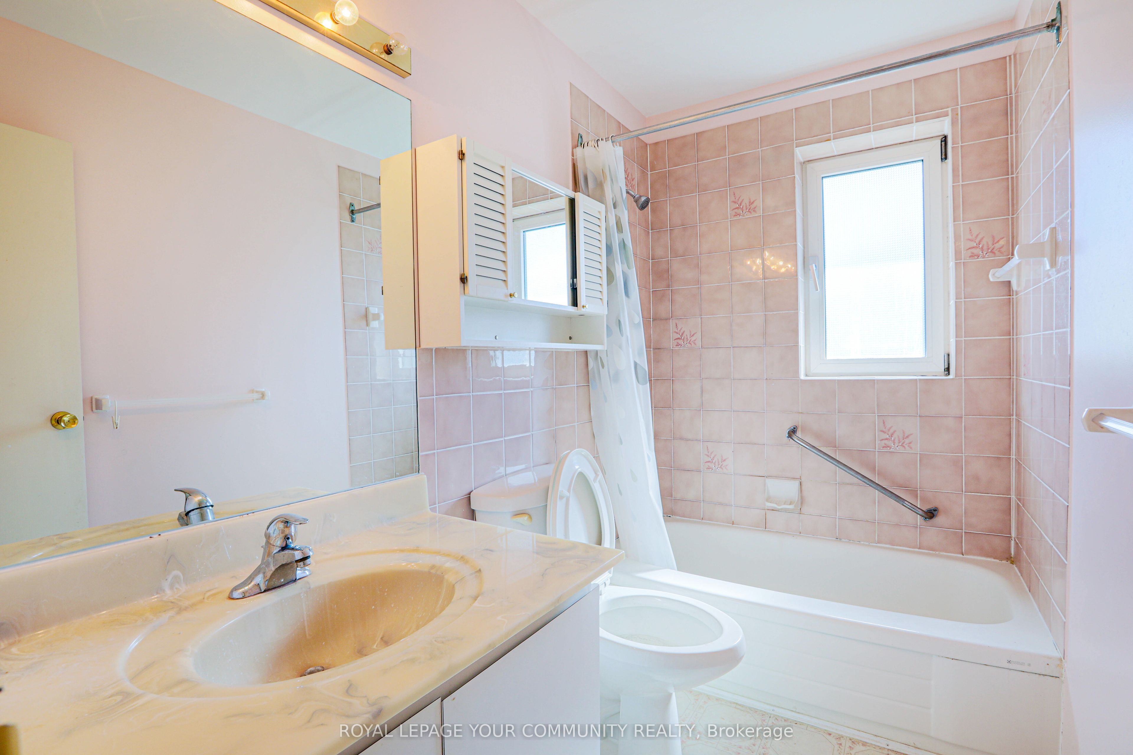 181 King Road Property Photo 28