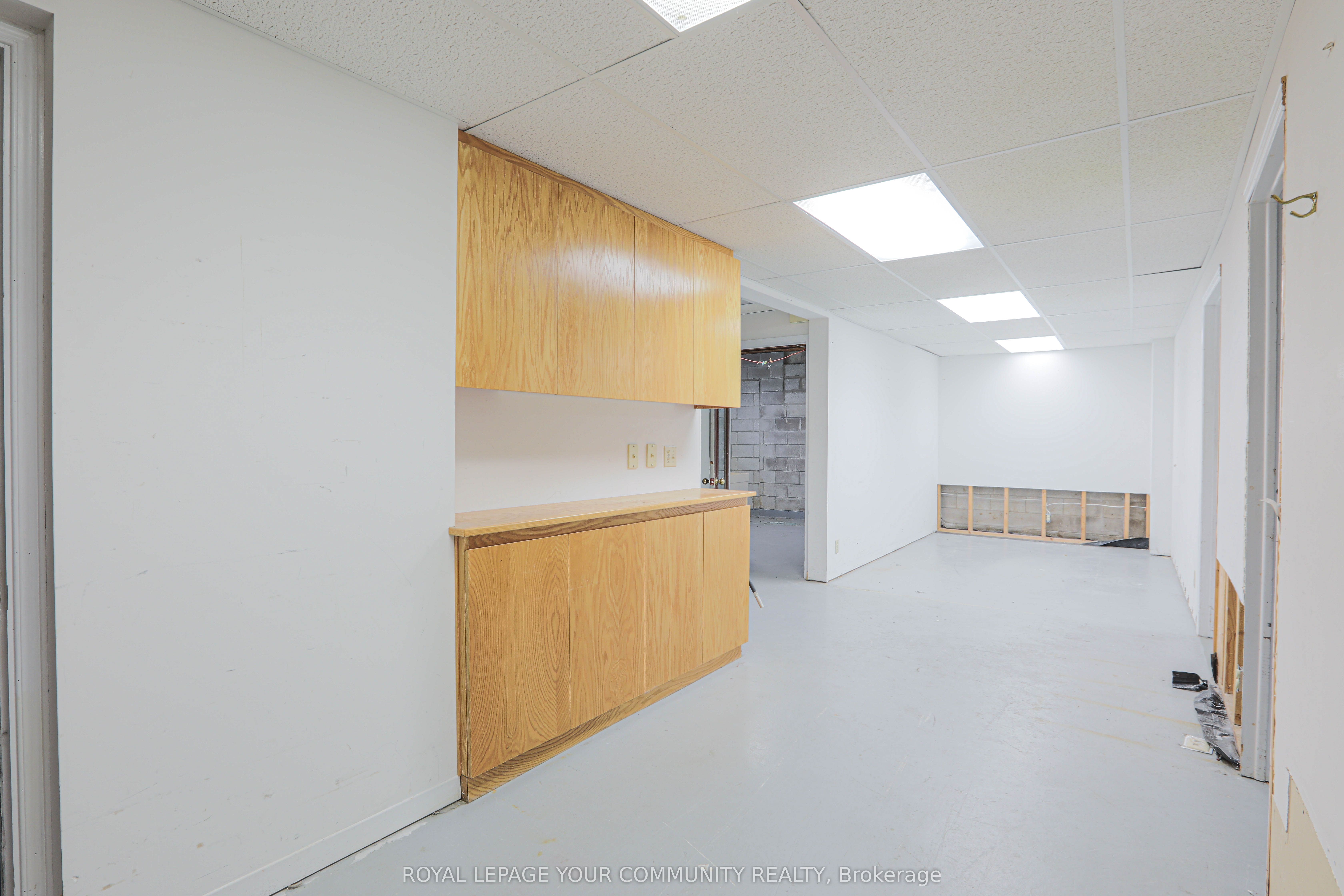 181 King Road Property Photo 36