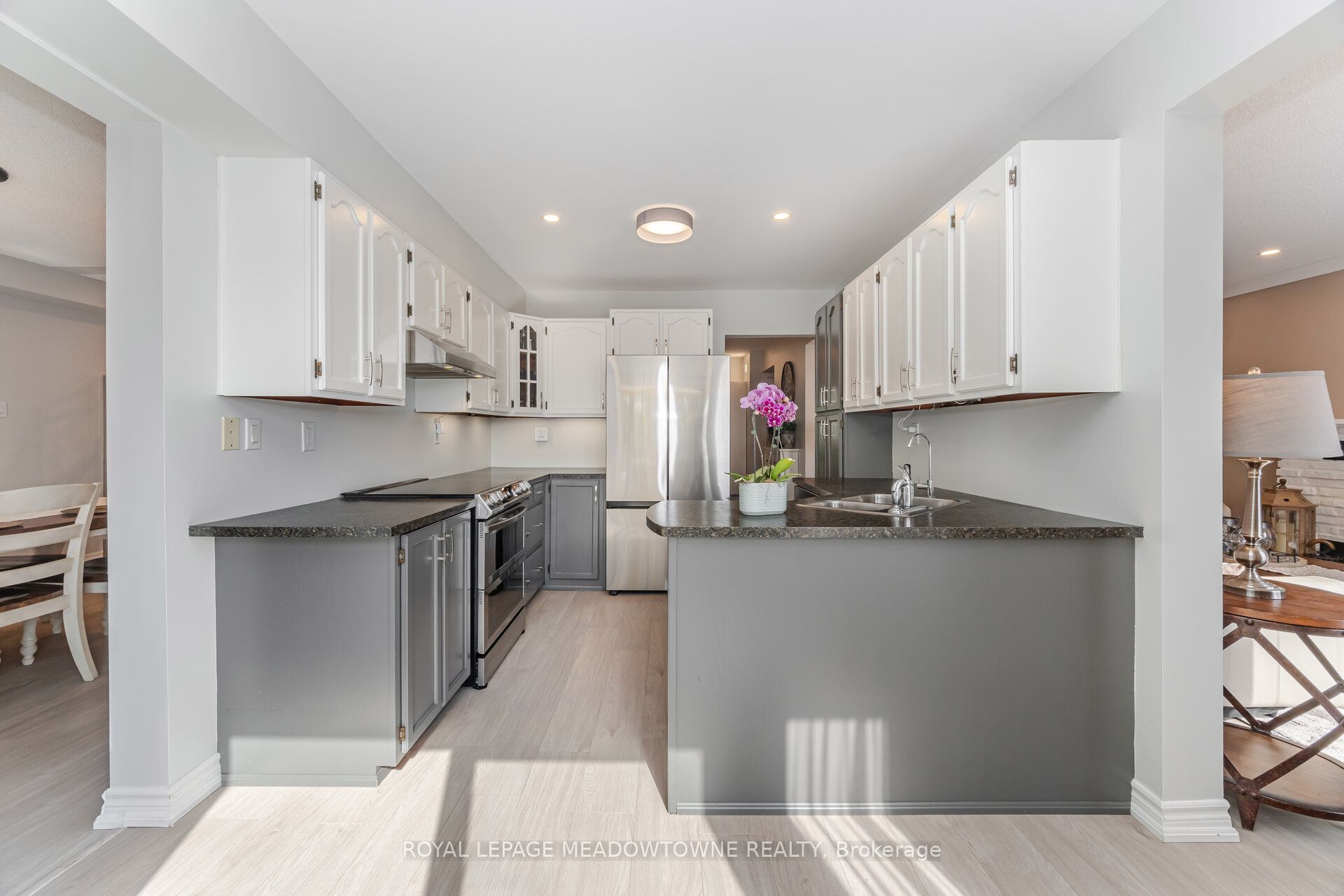 6 Hollis Crescent Property Photo 13