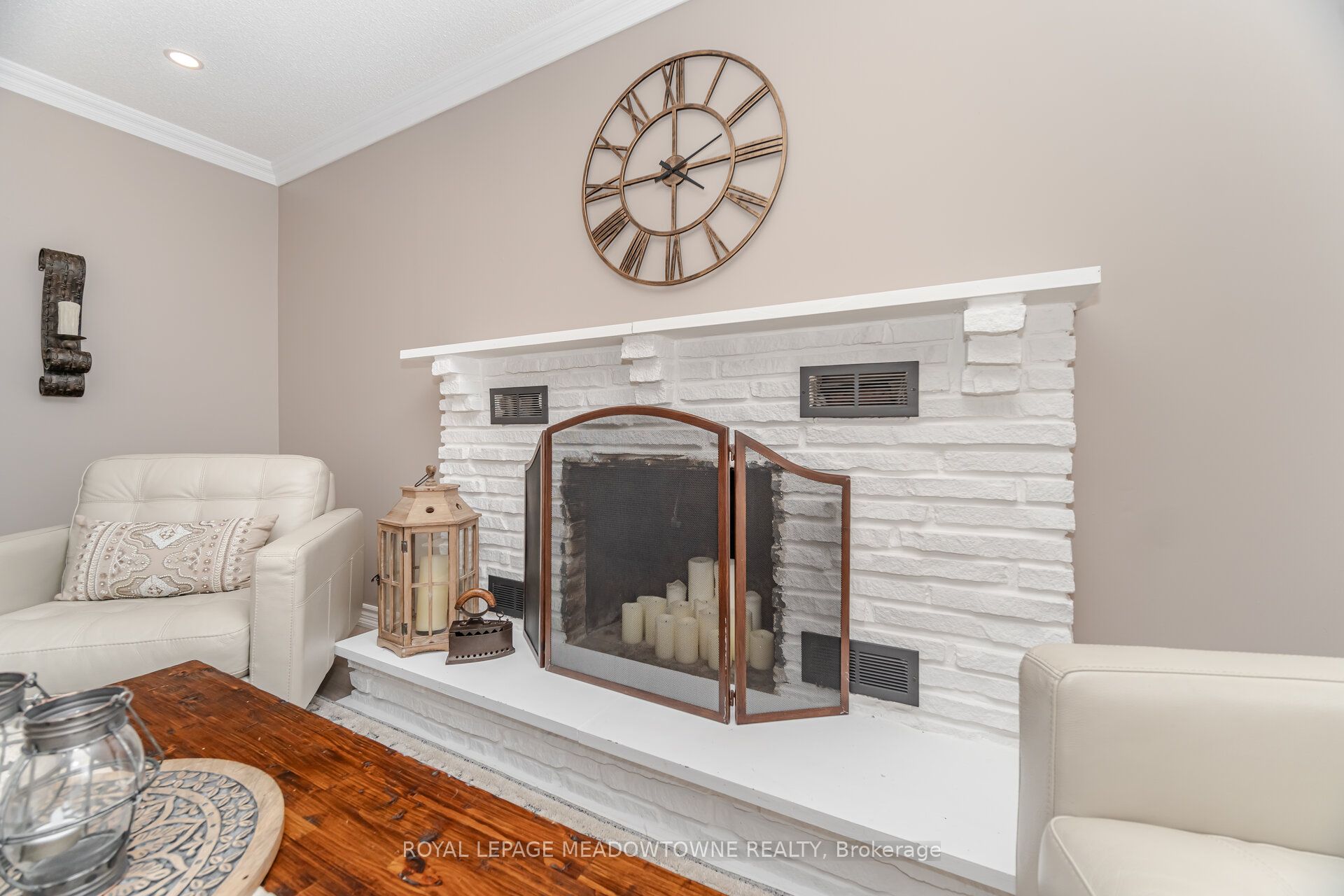 6 Hollis Crescent Property Photo 19