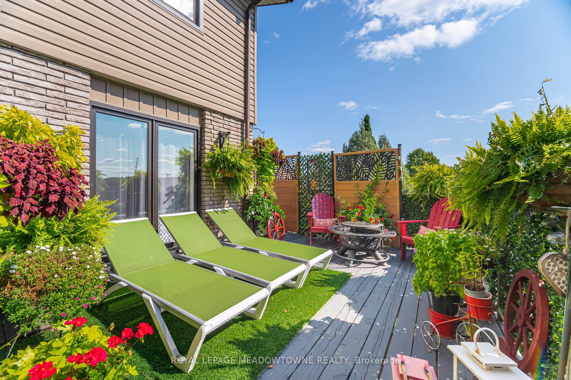 6 Hollis Crescent Property Photo 46