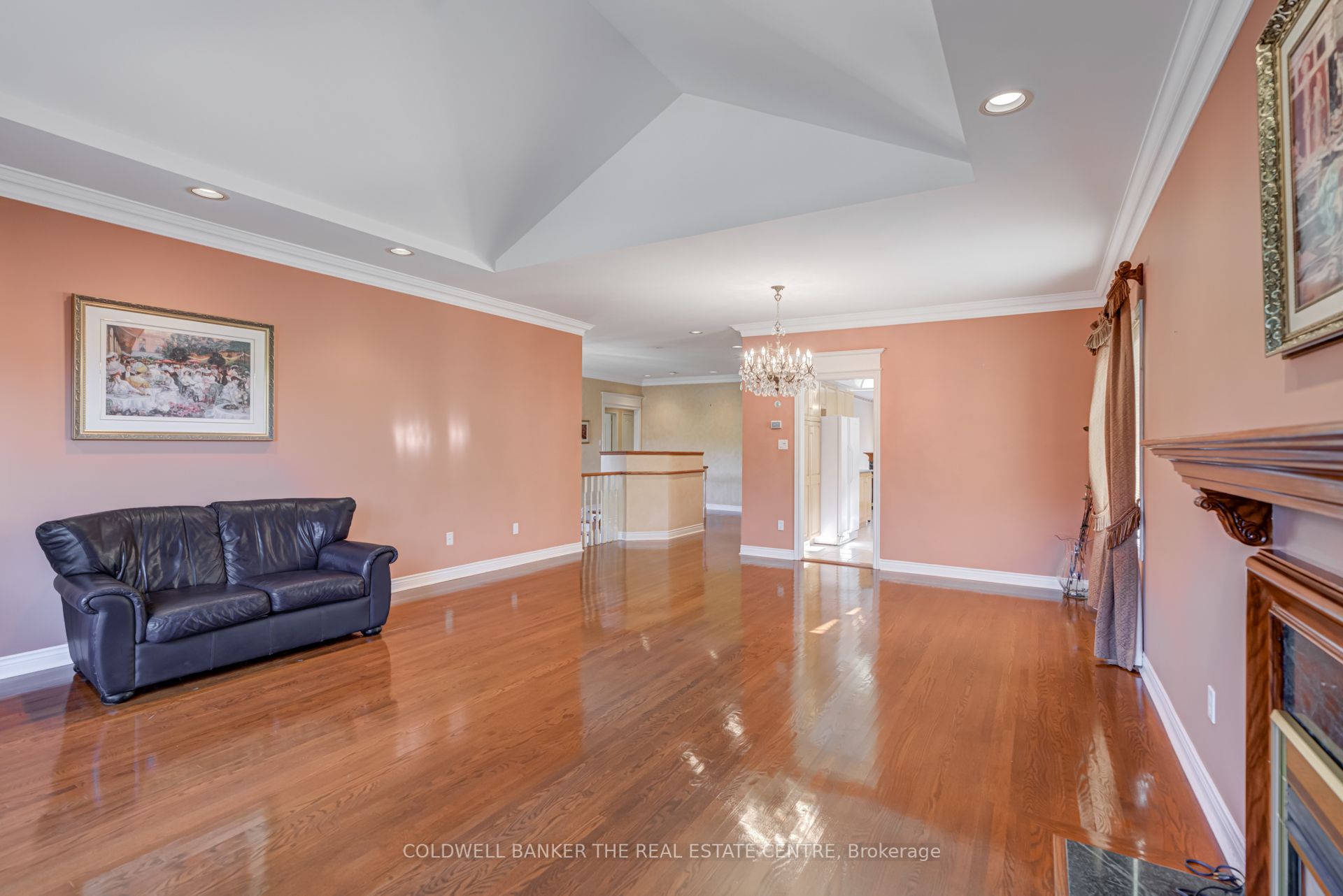 206 Shaftsbury Avenue Property Photo 10