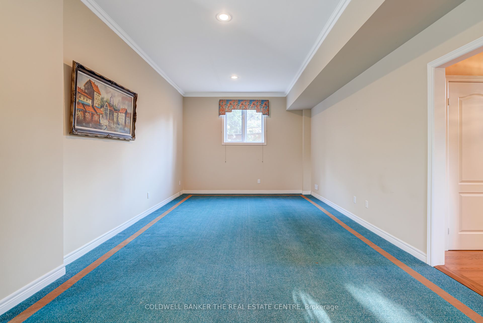 206 Shaftsbury Avenue Property Photo 35