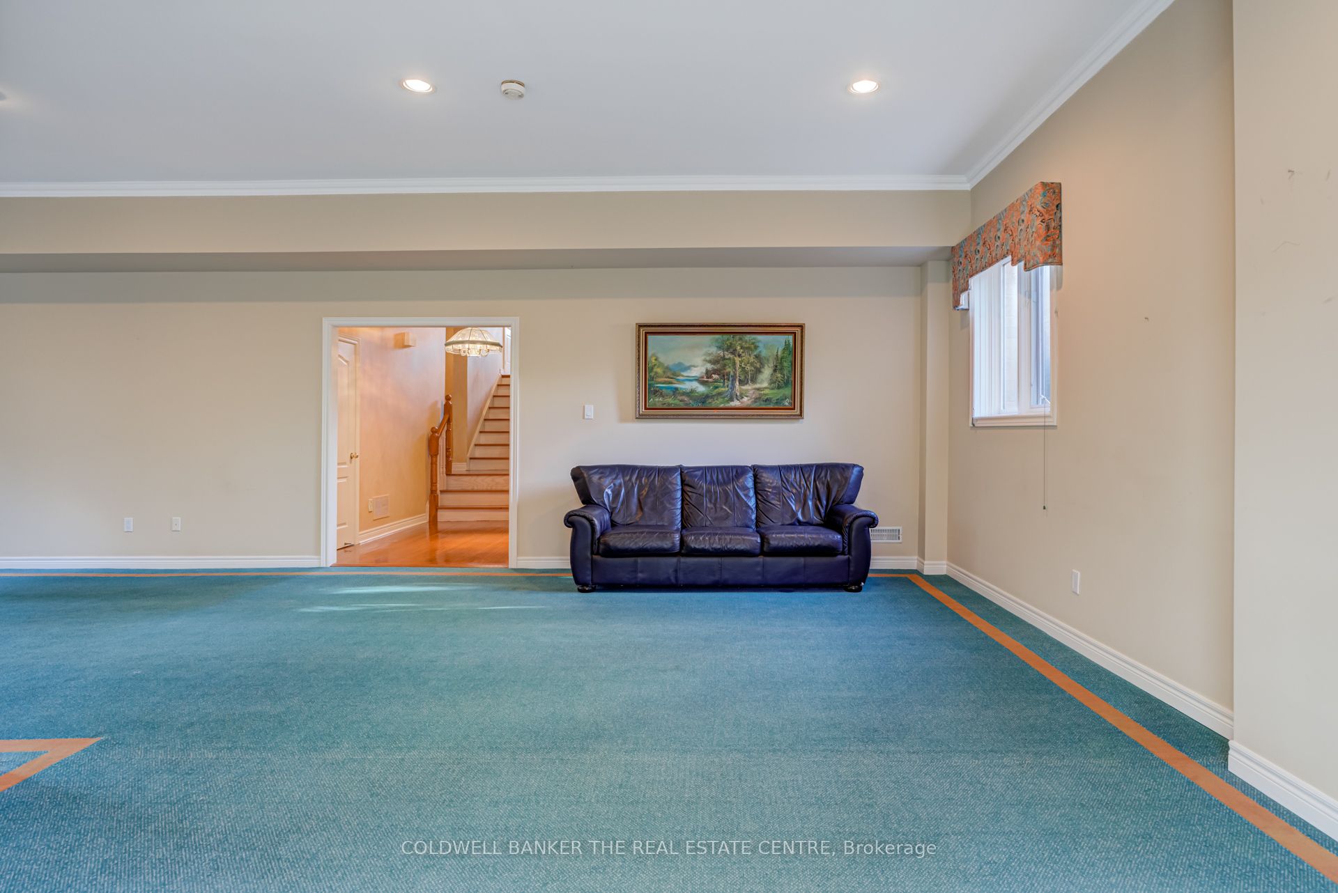 206 Shaftsbury Avenue Property Photo 36