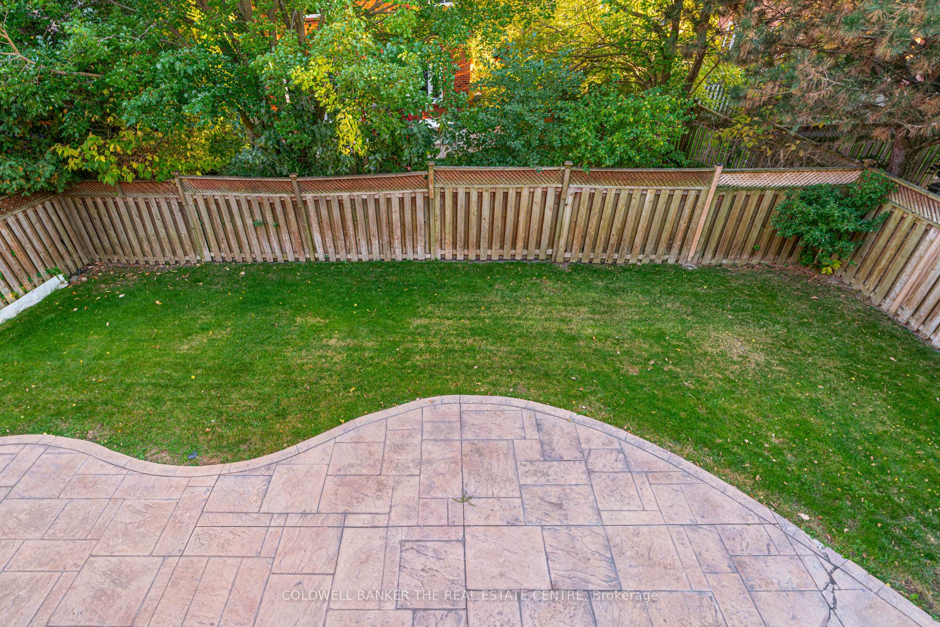 206 Shaftsbury Avenue Property Photo 45