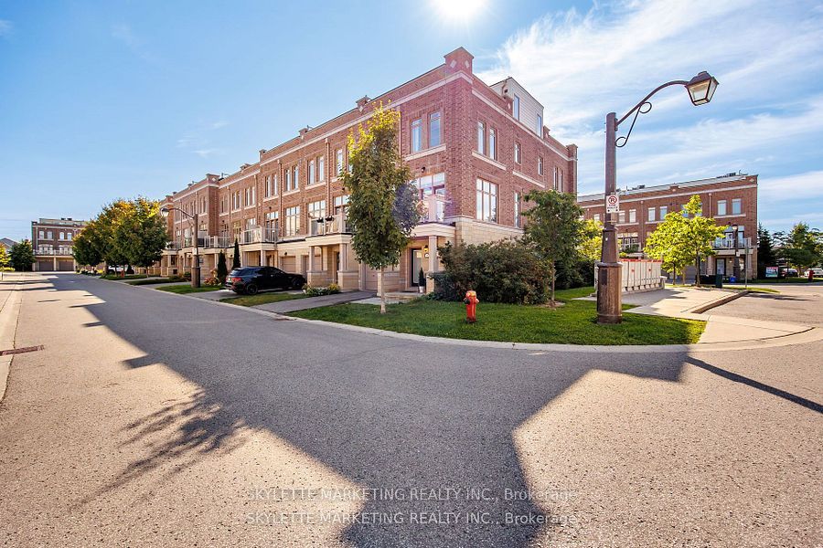 2 Cornerbank Crescent Property Photo 1