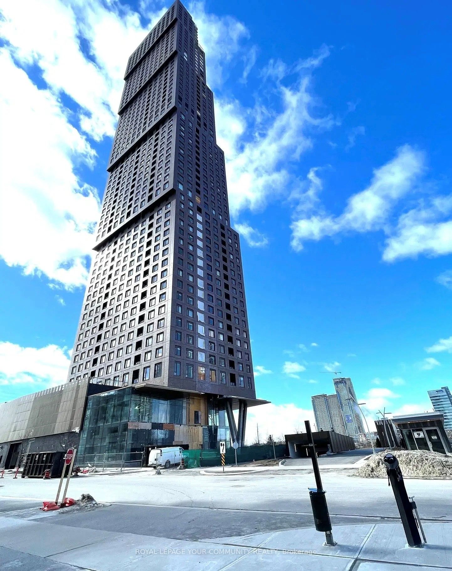 2920 Highway 7 Property Photo 1