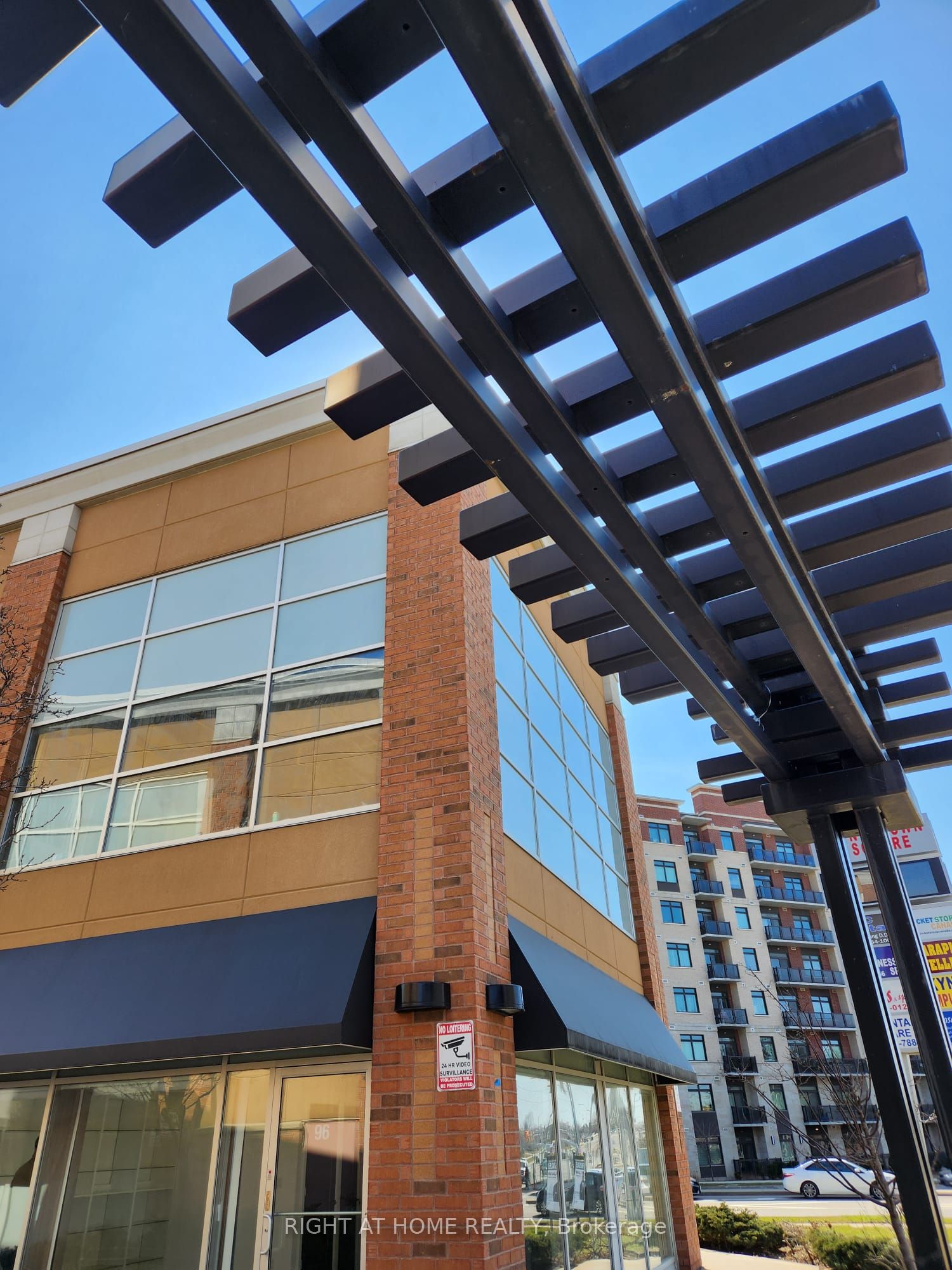 20 New Delhi Drive 96 Property Photo 5