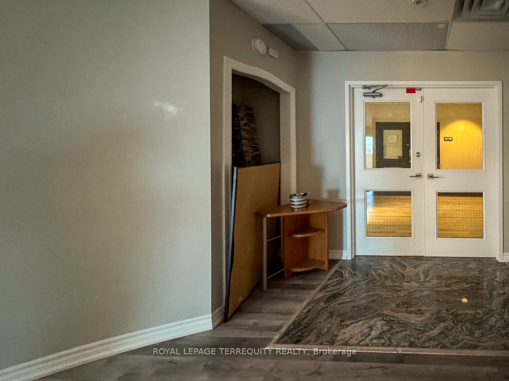 5402 Main Street 201 Property Photo 1