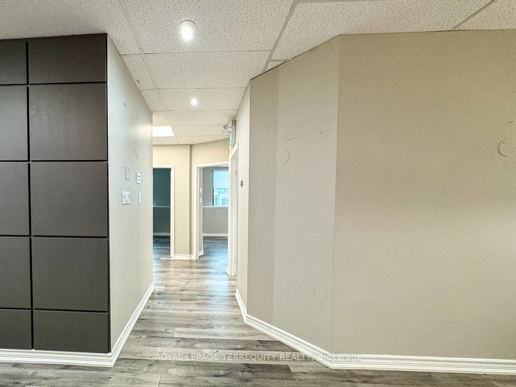 5402 Main Street 201 Property Photo 4