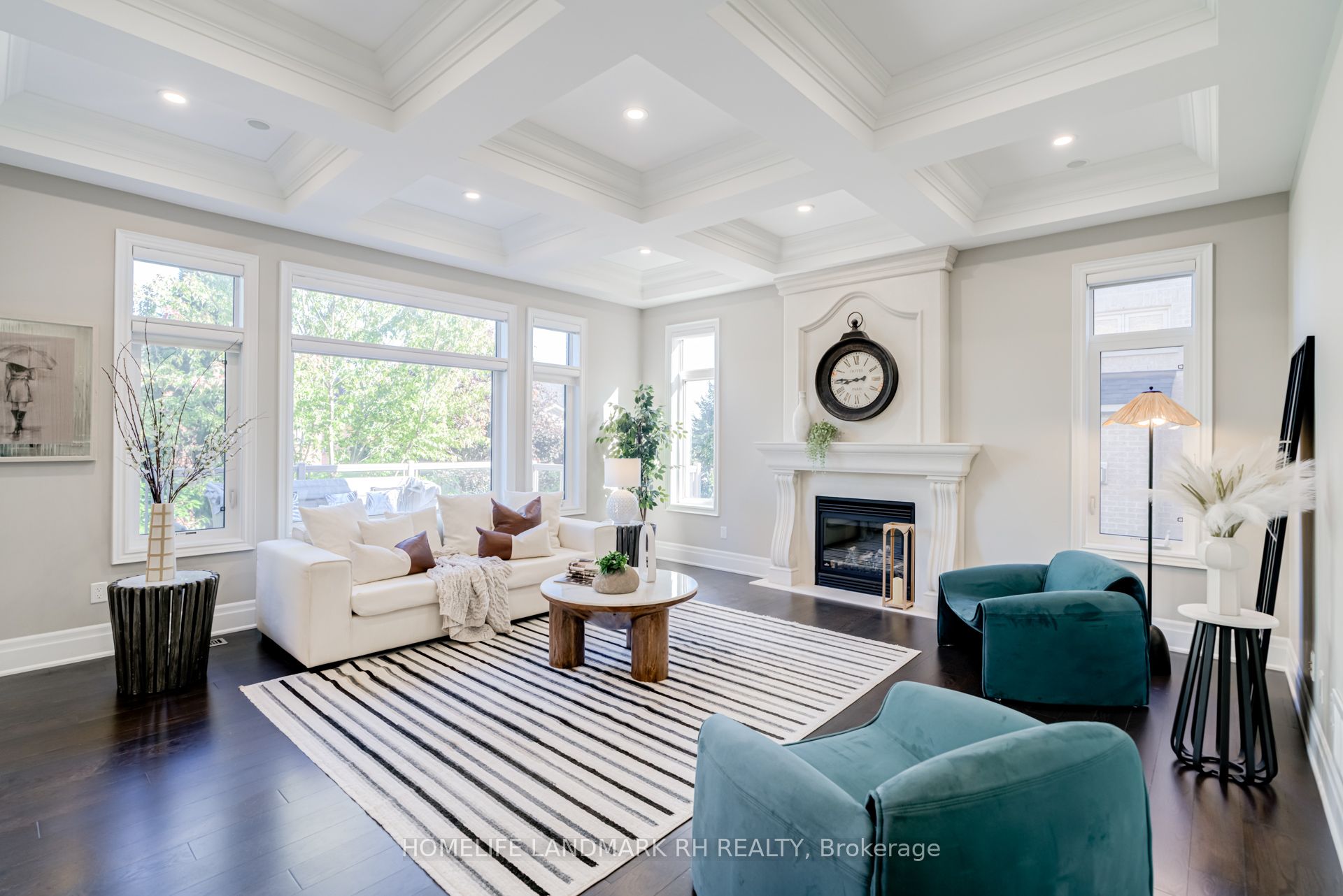 5 Finesse Court Property Photo 5