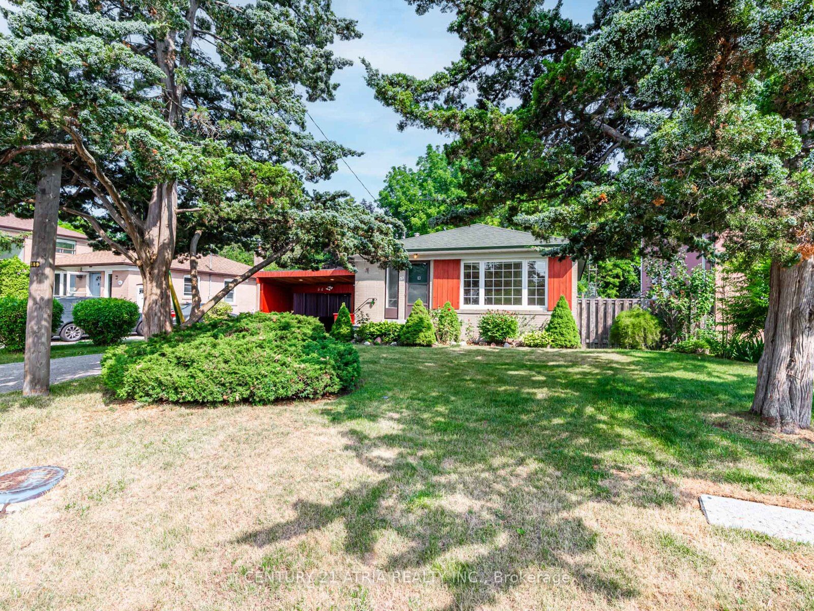 64 Rockport Crescent Property Photo 1