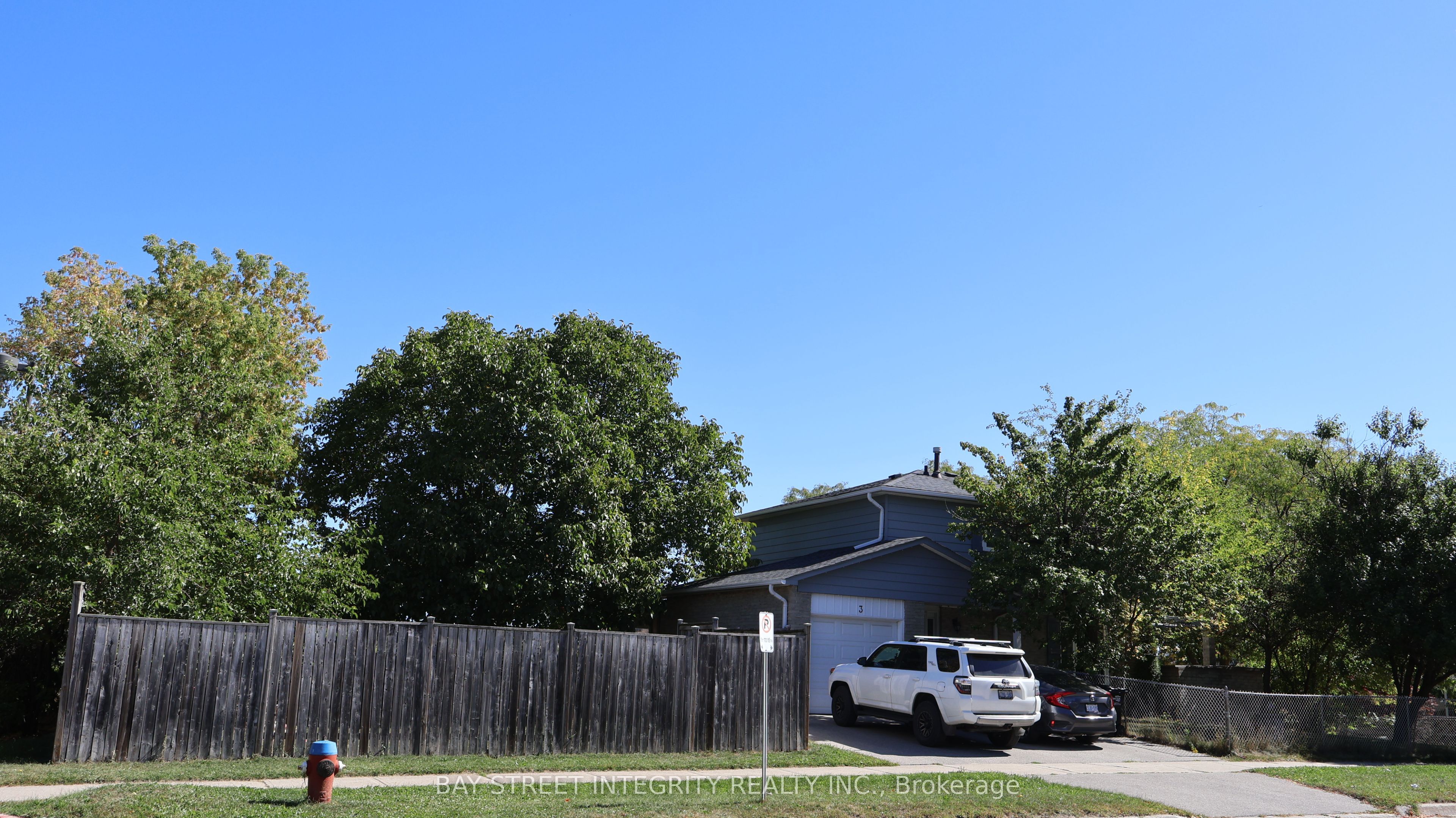 3 Maplegrove Avenue Property Photo 2