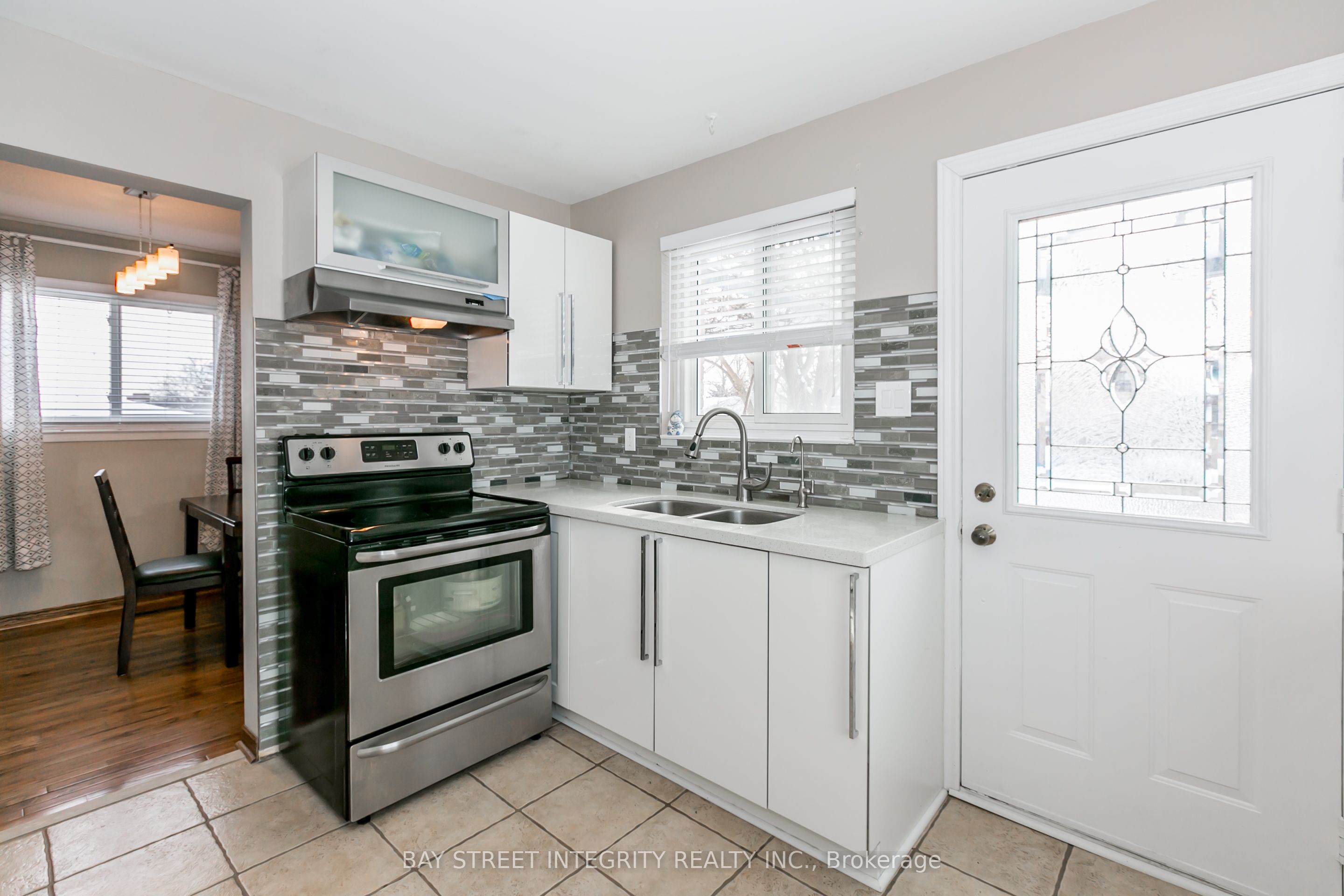 3 Maplegrove Avenue Property Photo 6