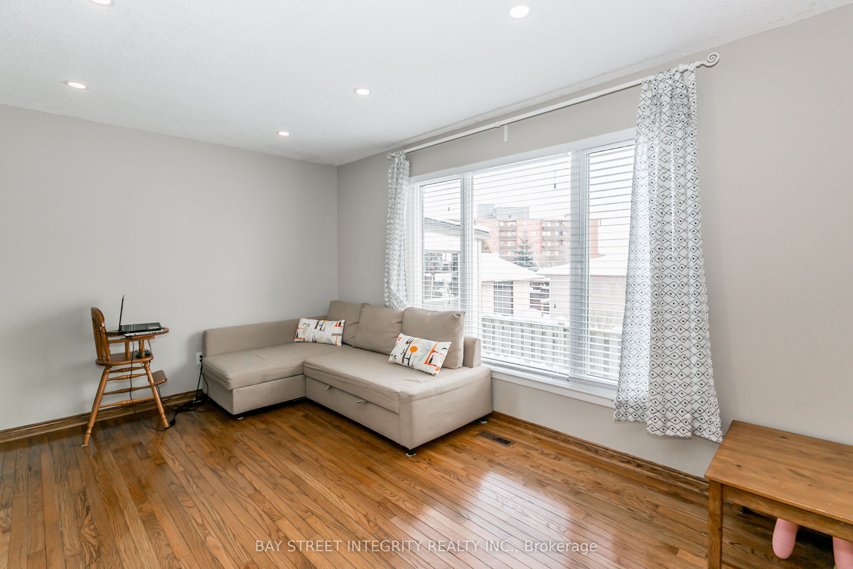 3 Maplegrove Avenue Property Photo 9