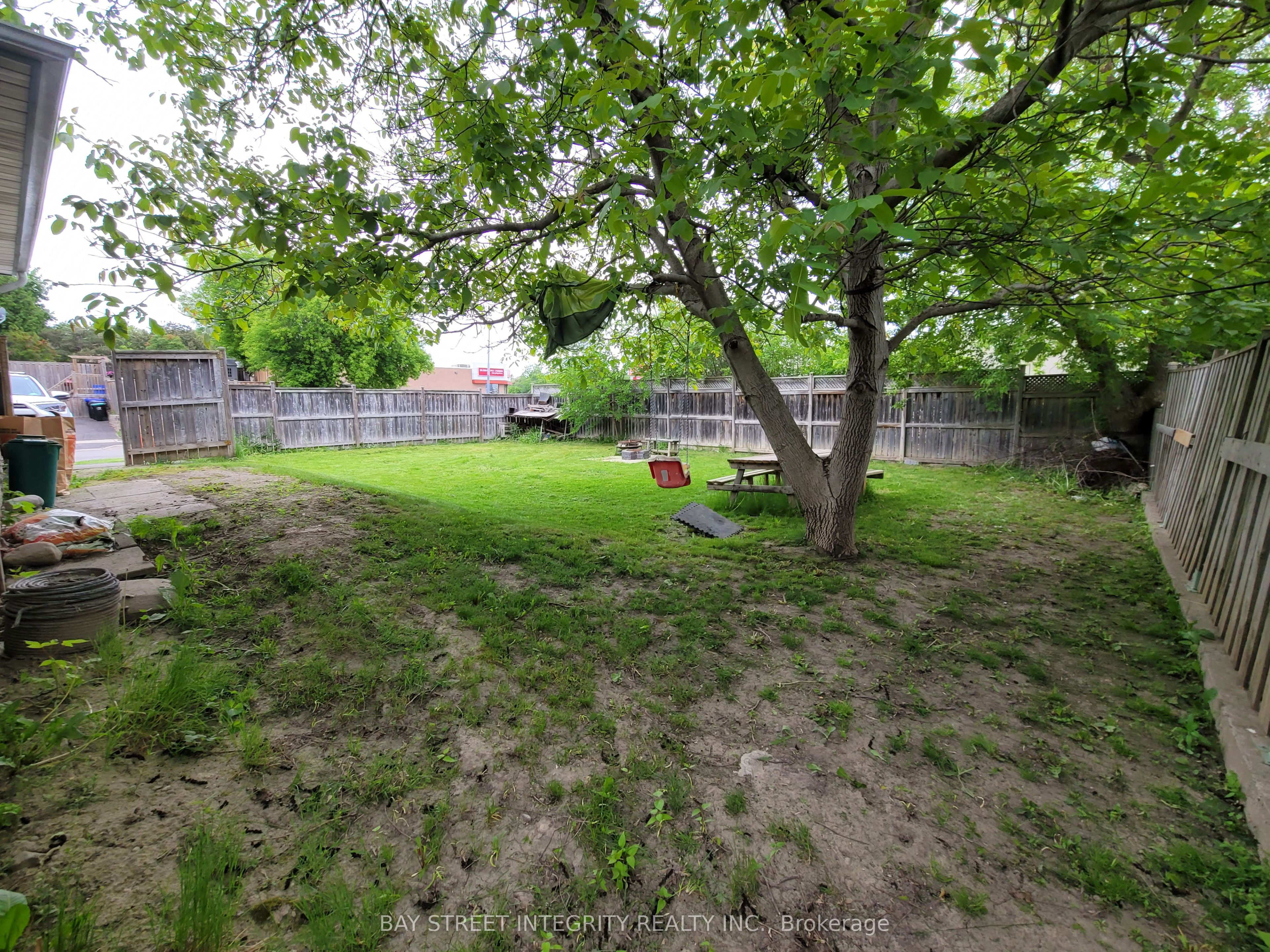 3 Maplegrove Avenue Property Photo 22